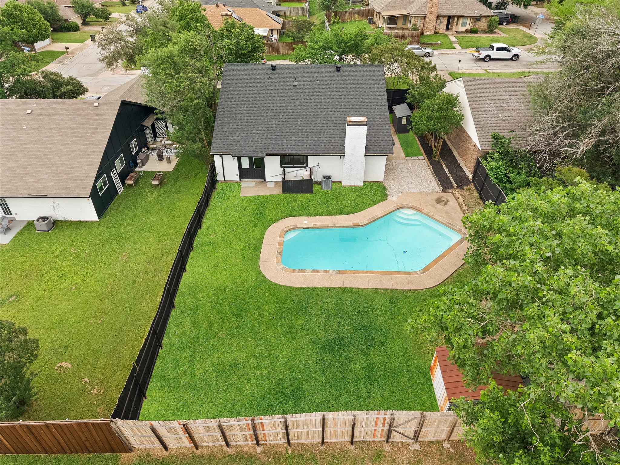 2723 Colonial Drive