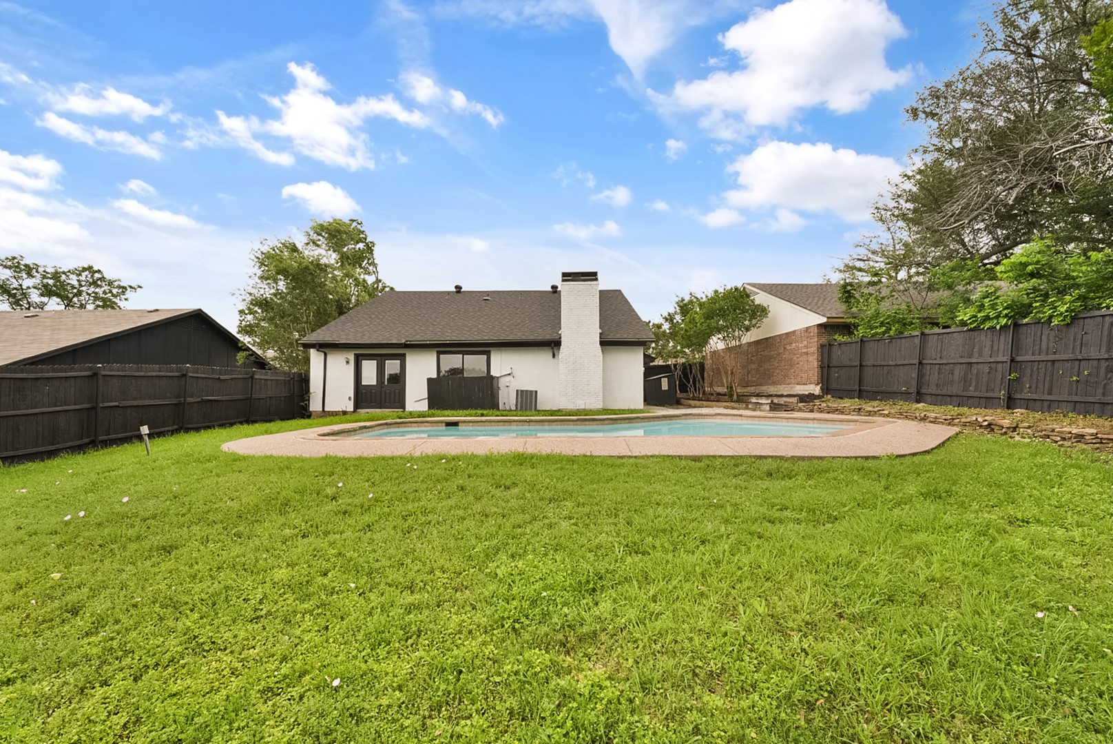 2723 Colonial Drive