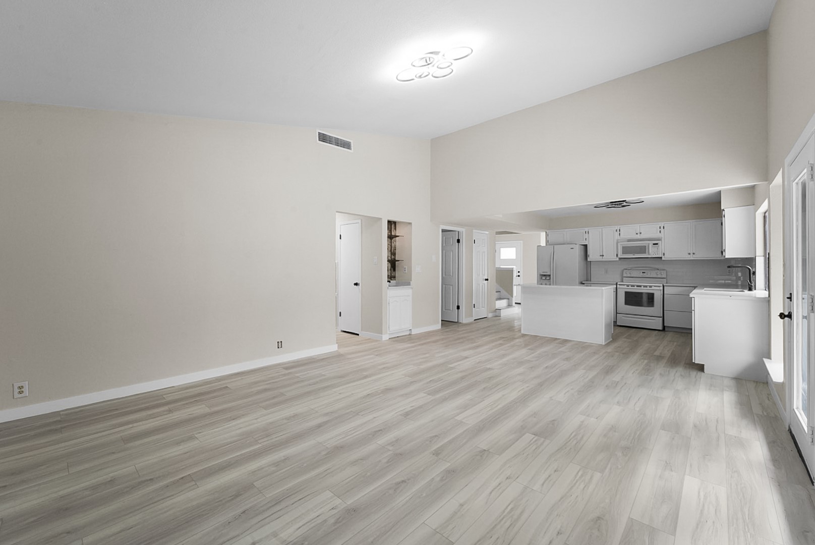 2723 Colonial Drive