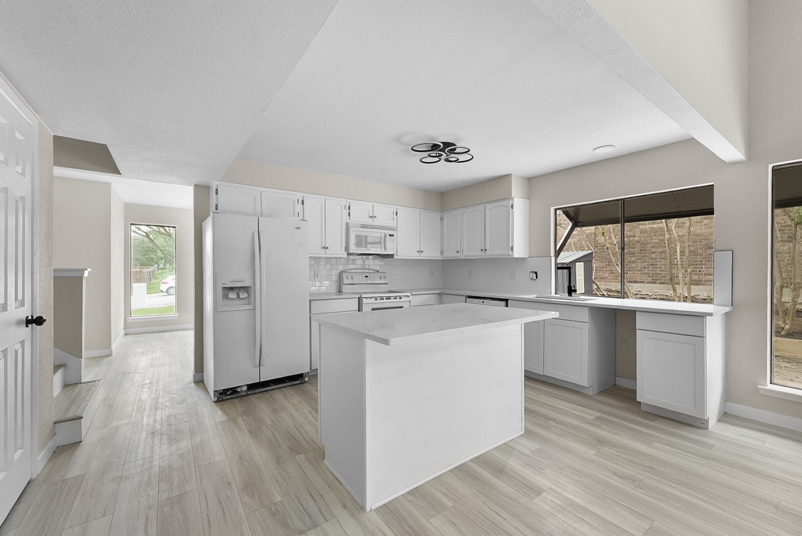 2723 Colonial Drive