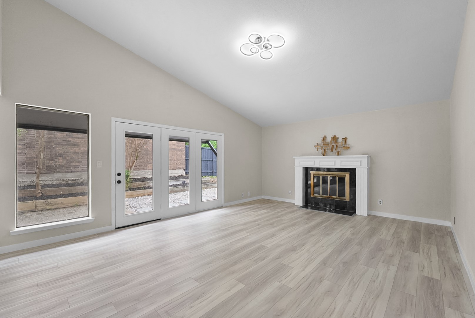 2723 Colonial Drive
