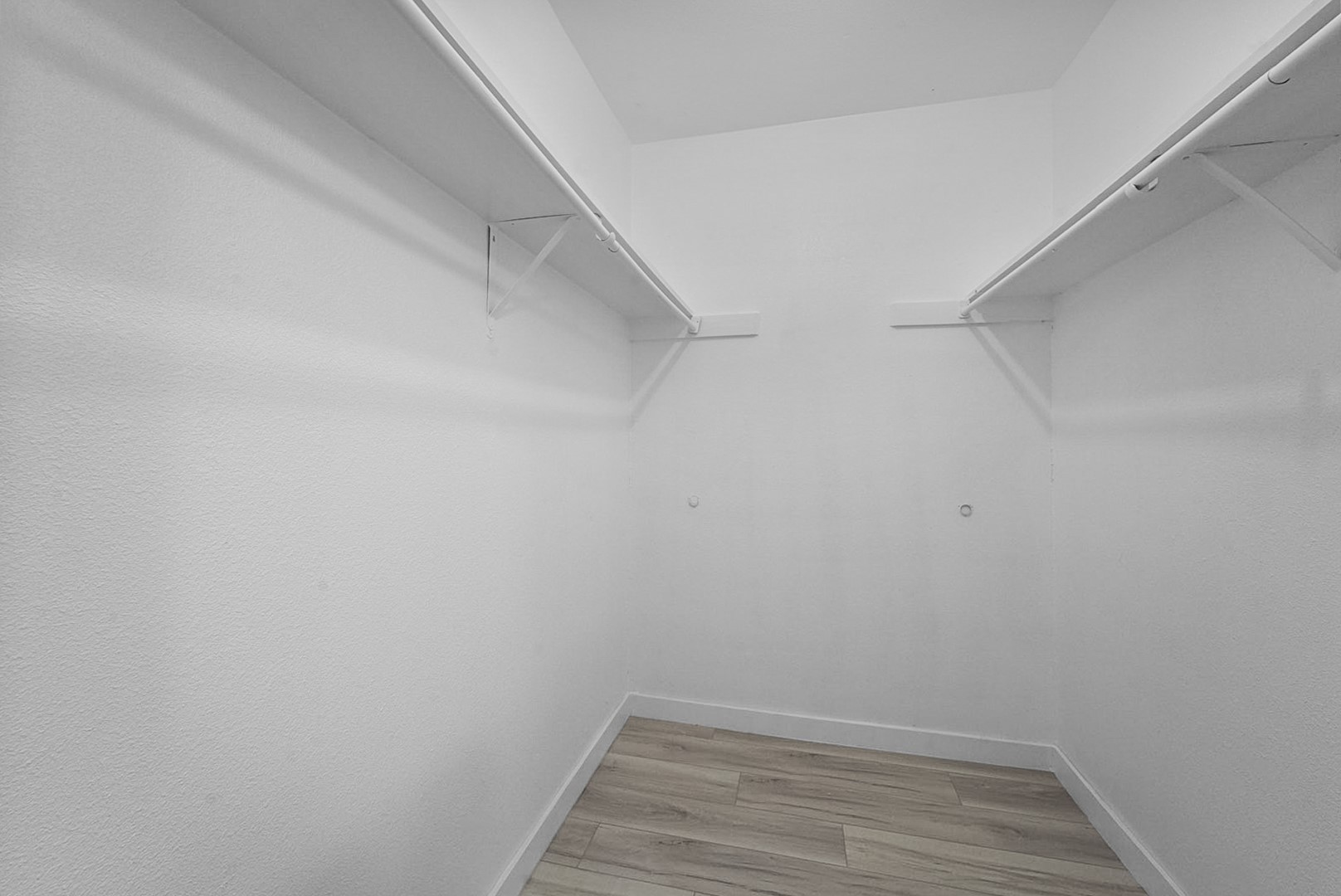 2723 Colonial Drive