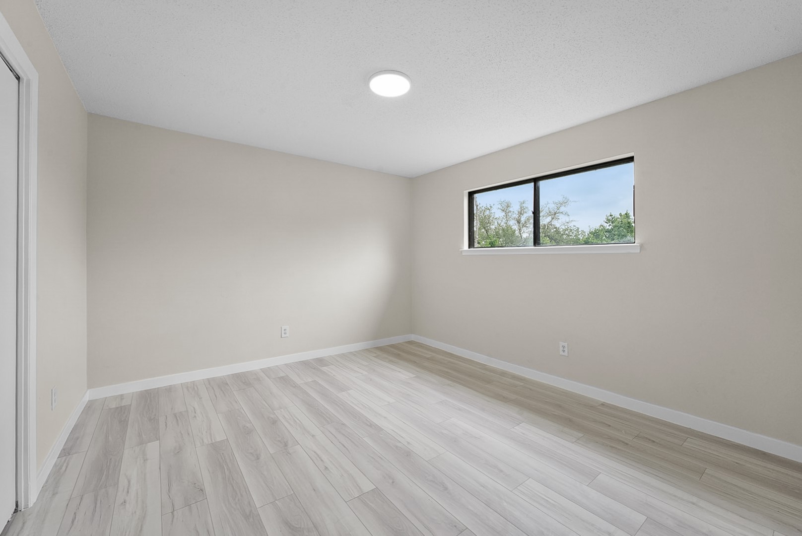 2723 Colonial Drive