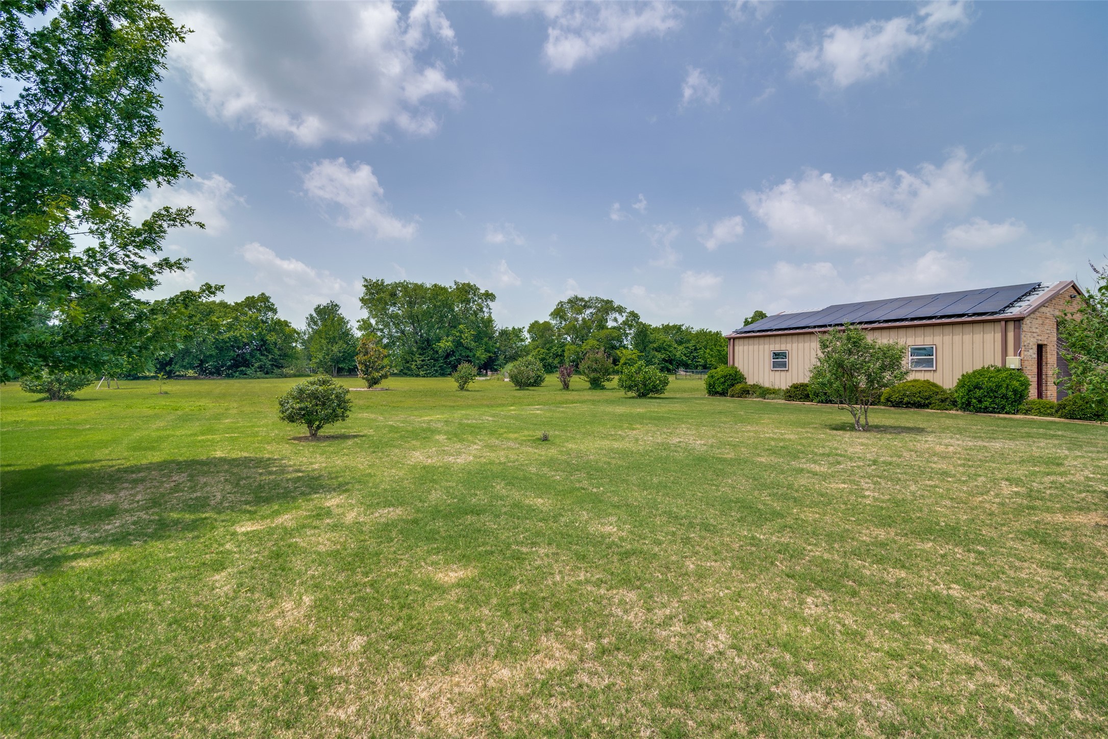 2635 Laurel Oaks