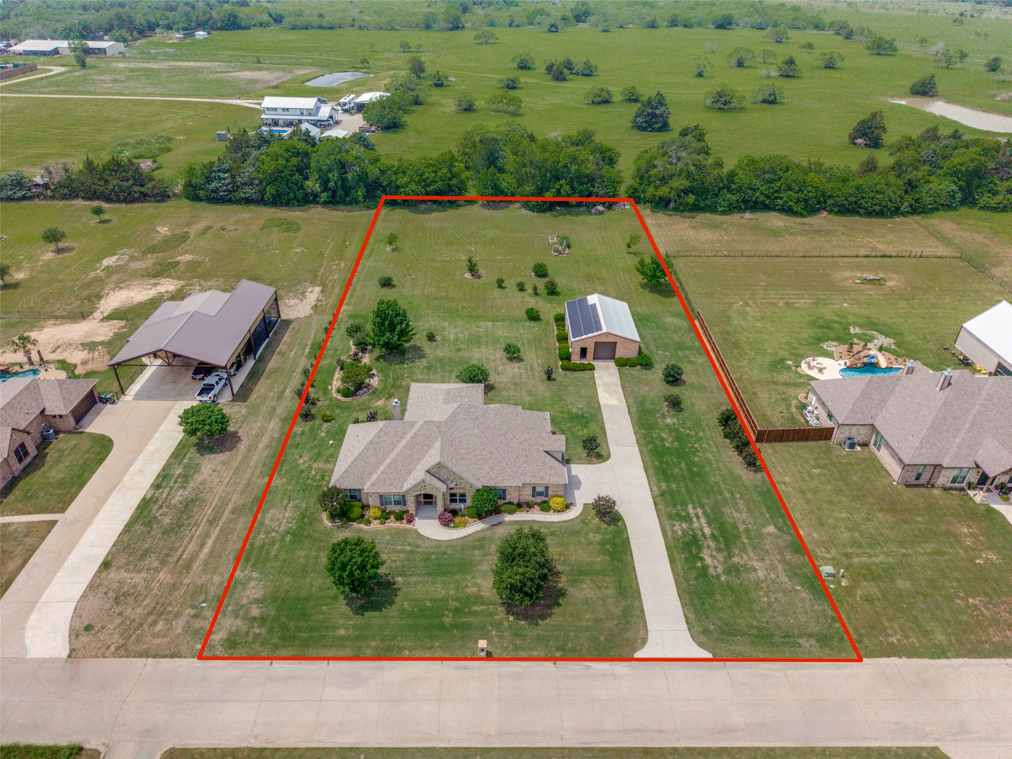 2635 Laurel Oaks