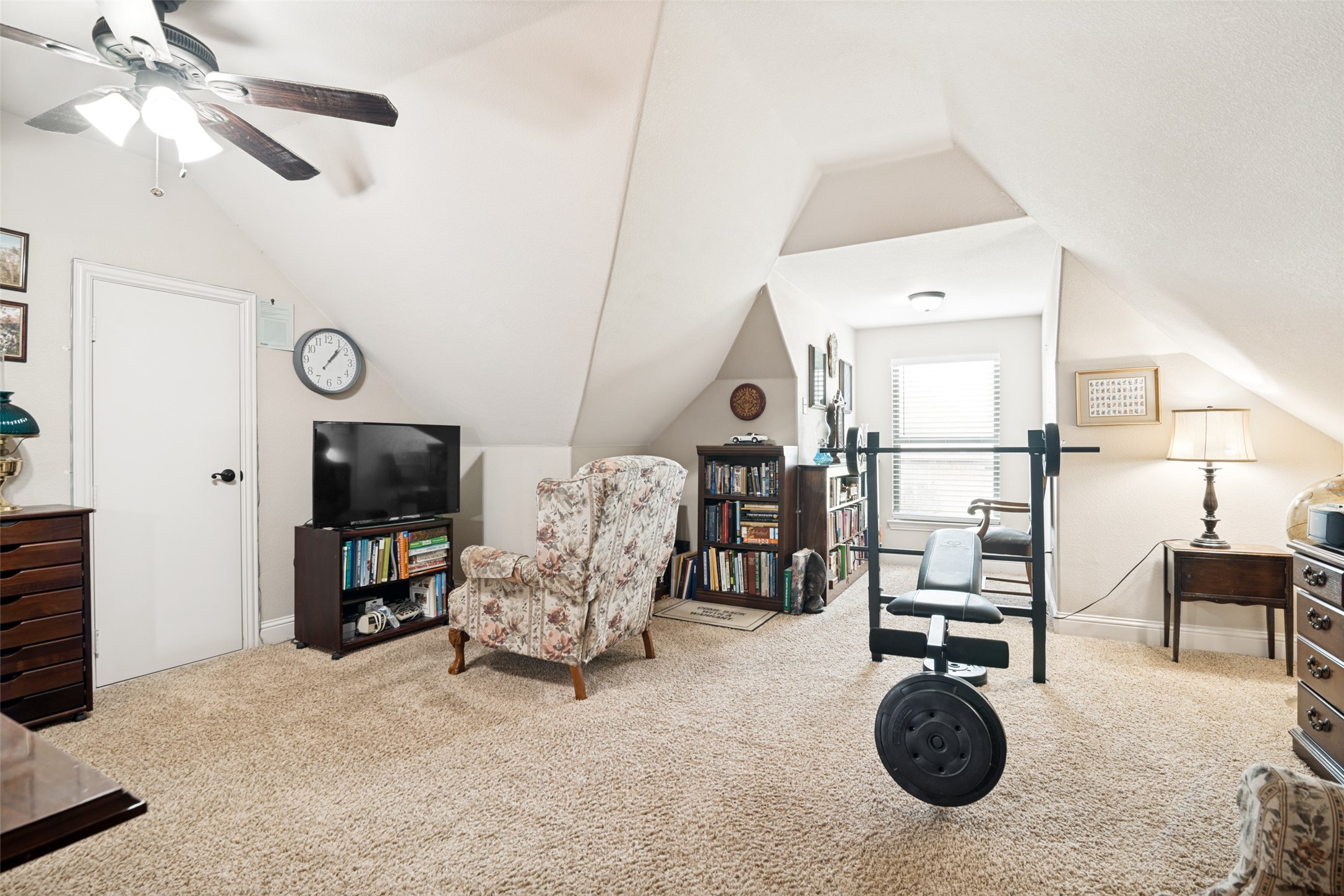 2635 Laurel Oaks