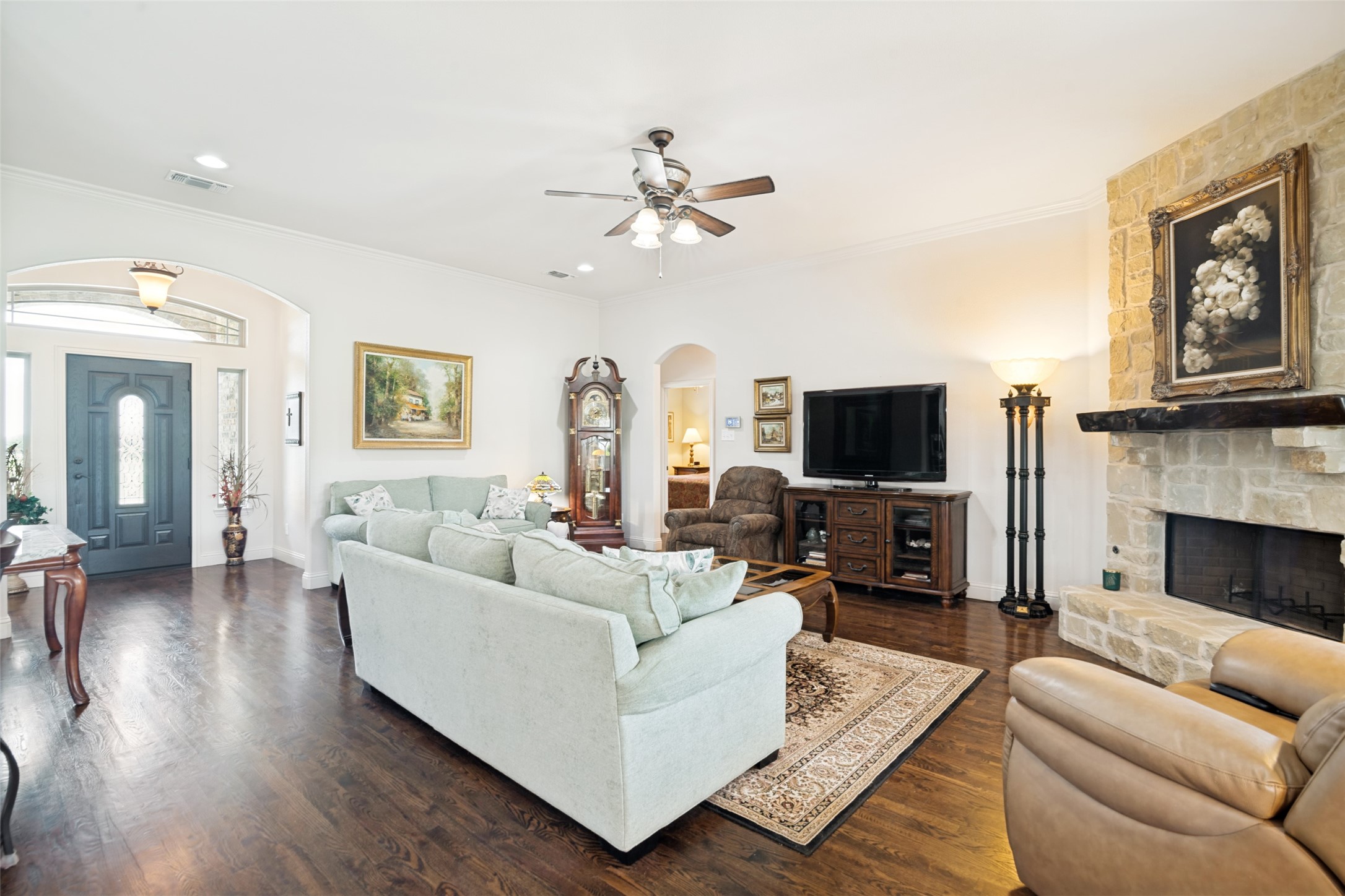 2635 Laurel Oaks