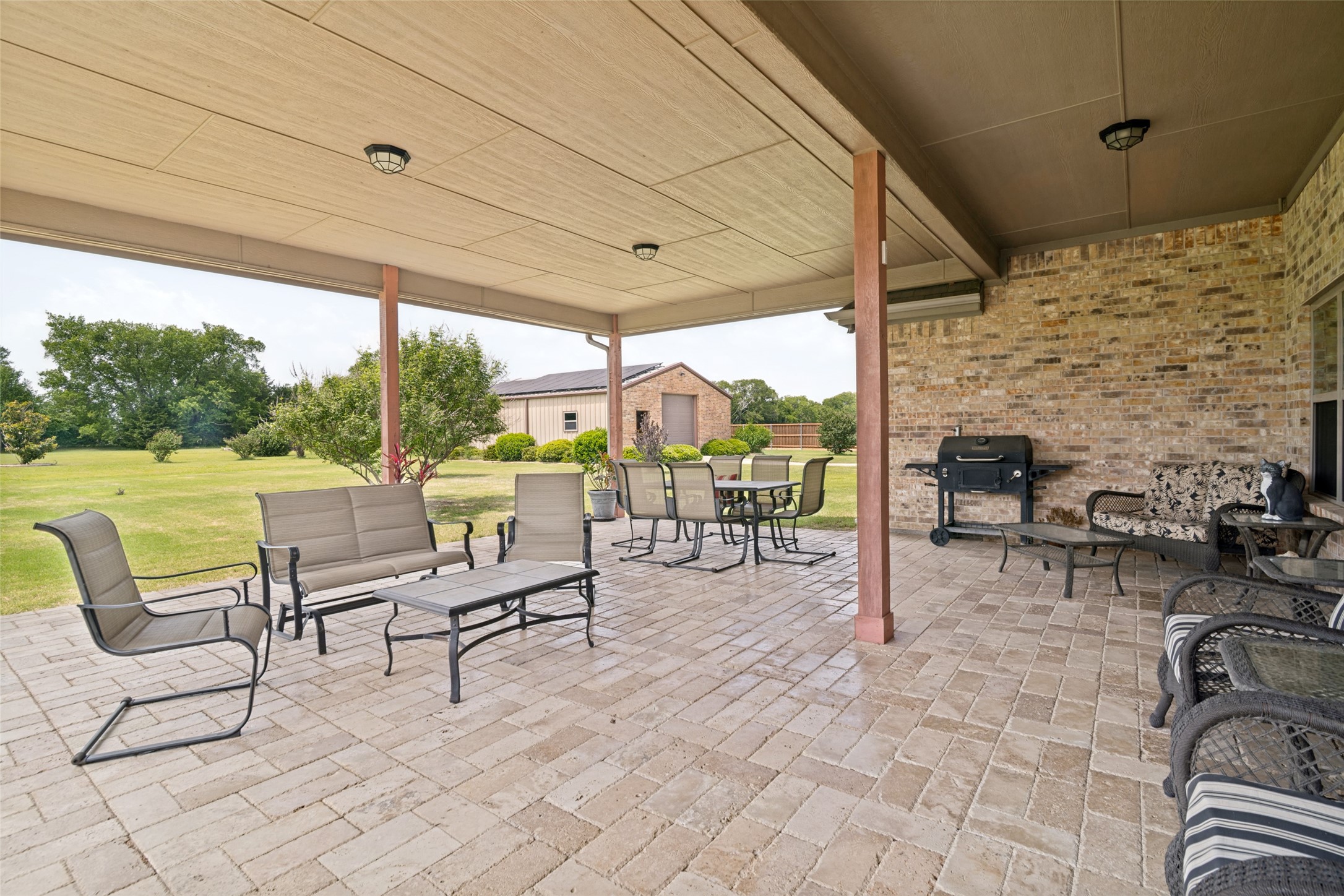 2635 Laurel Oaks