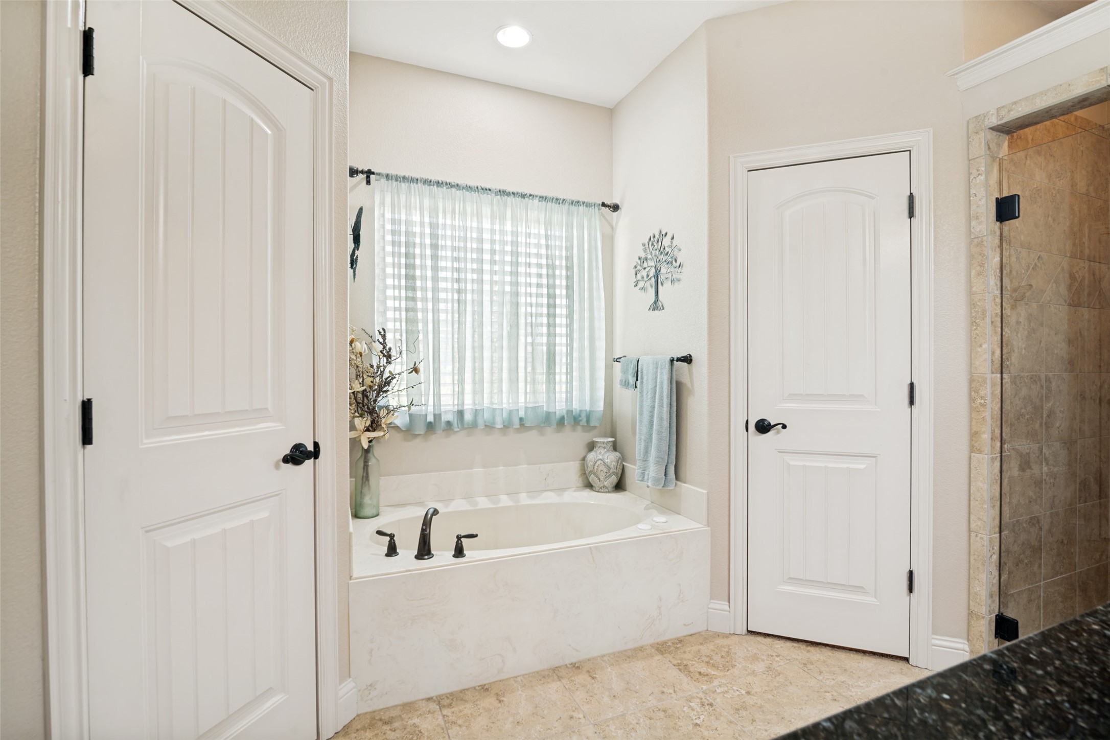 2635 Laurel Oaks