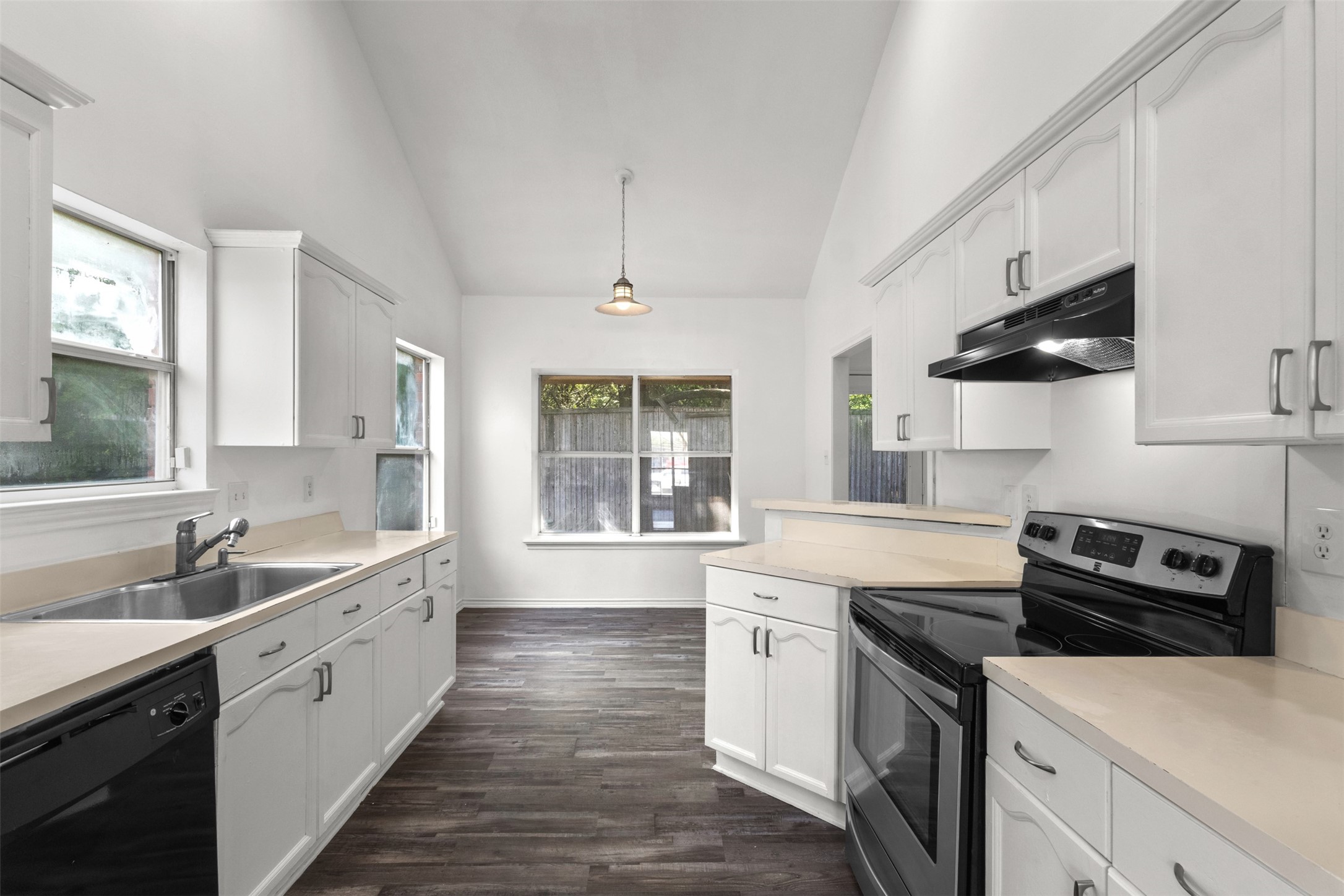 1137 Garden Trail