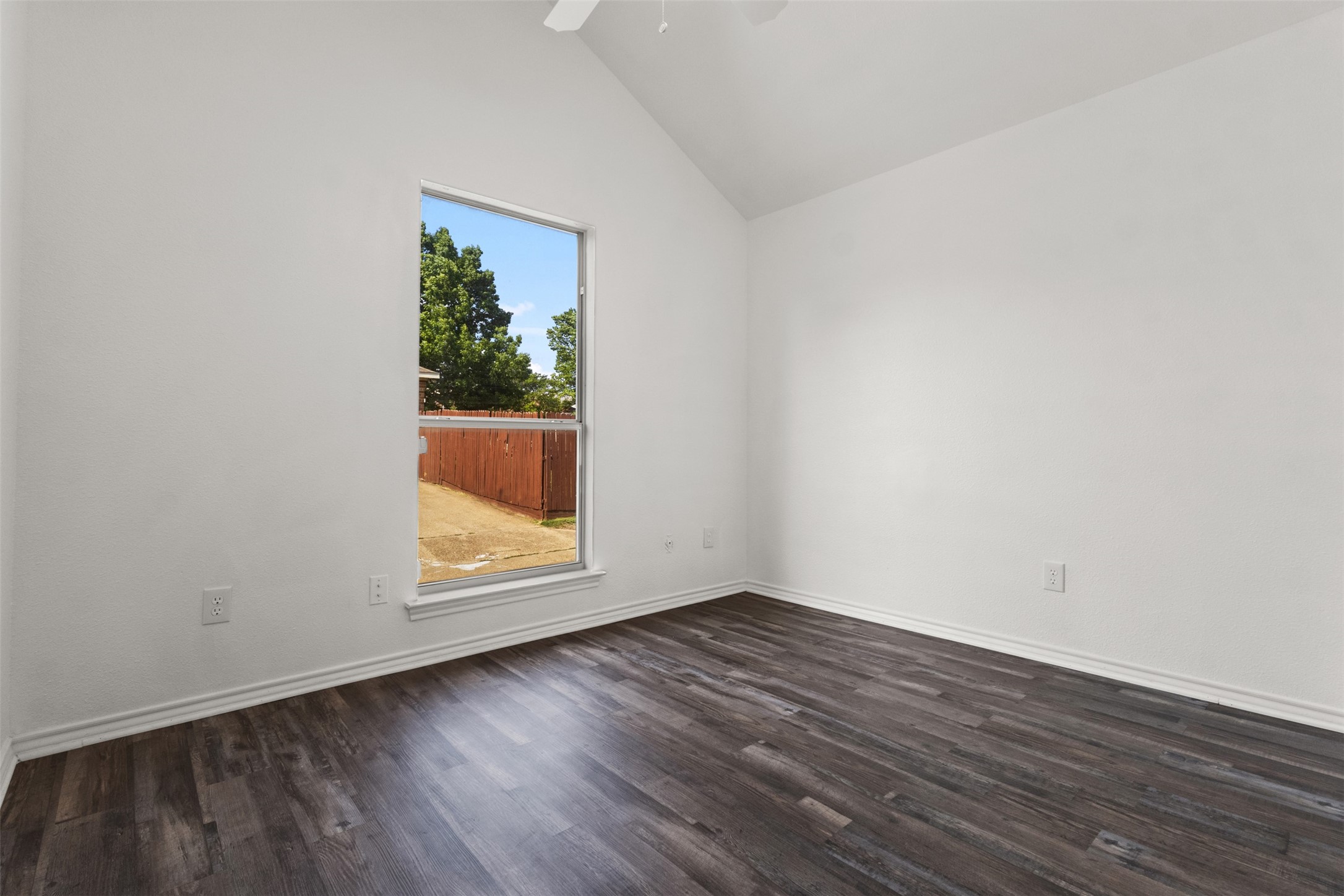 1137 Garden Trail