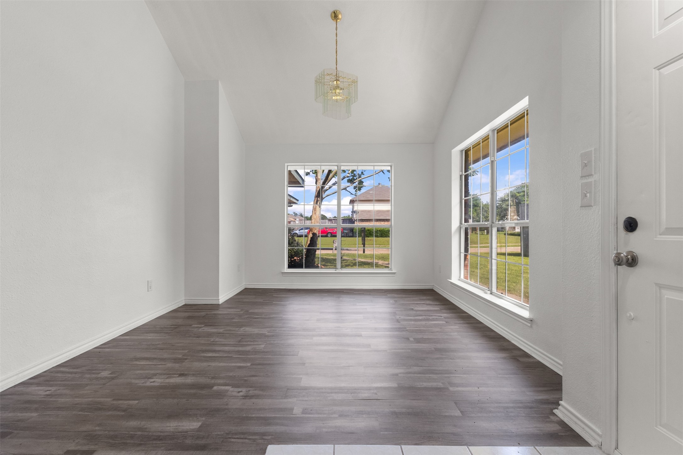 1137 Garden Trail