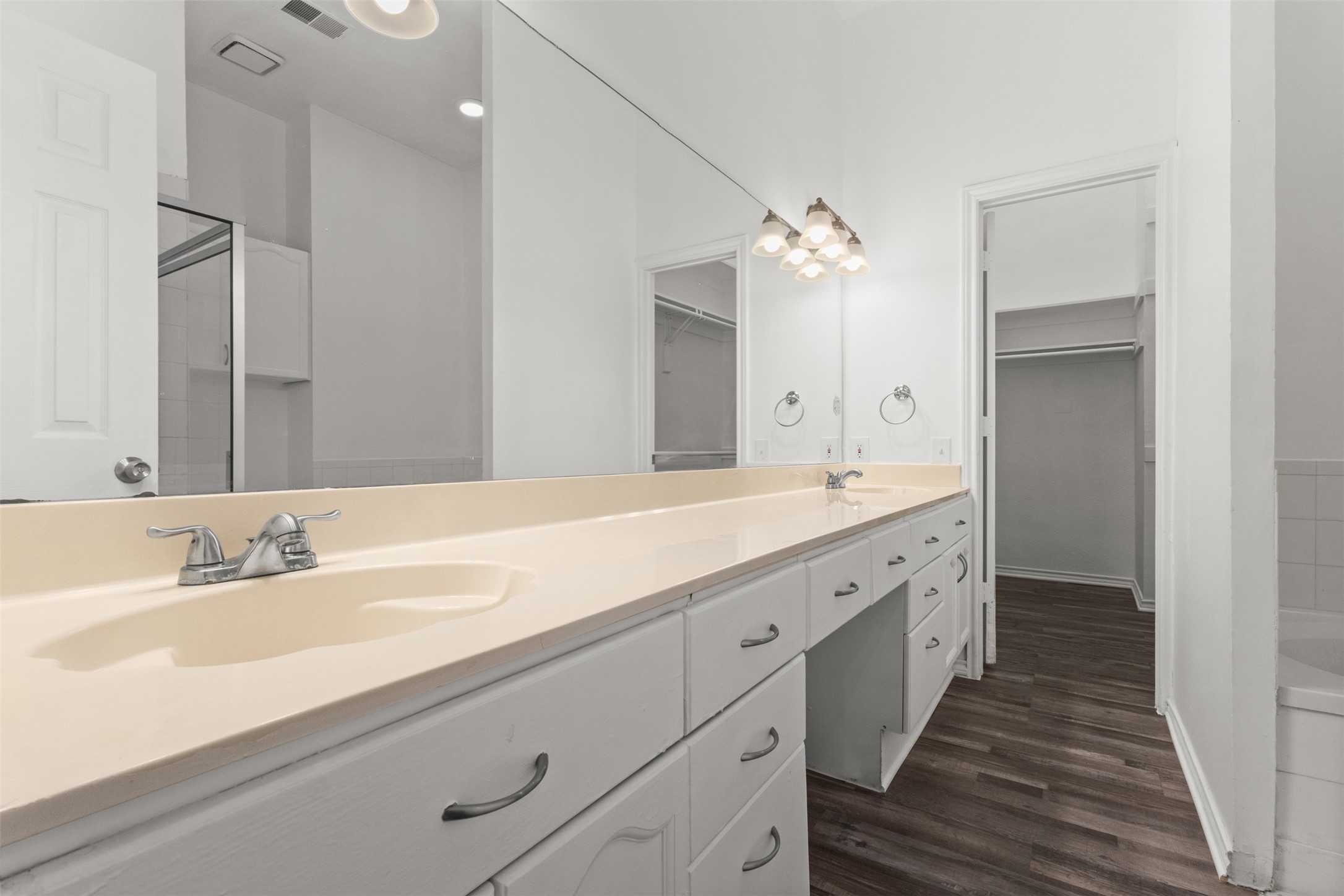 1137 Garden Trail