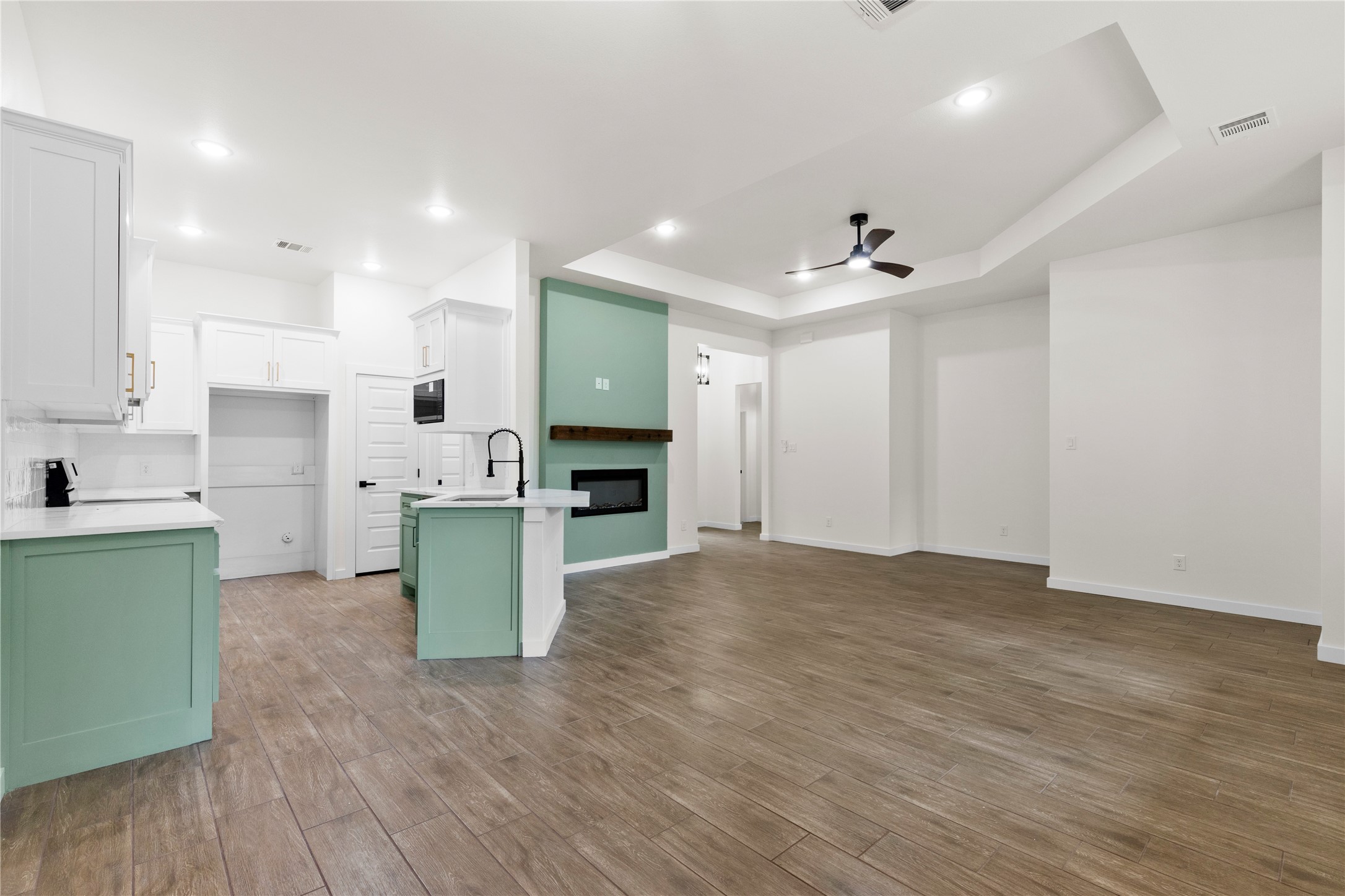 1005 Cornelia Street