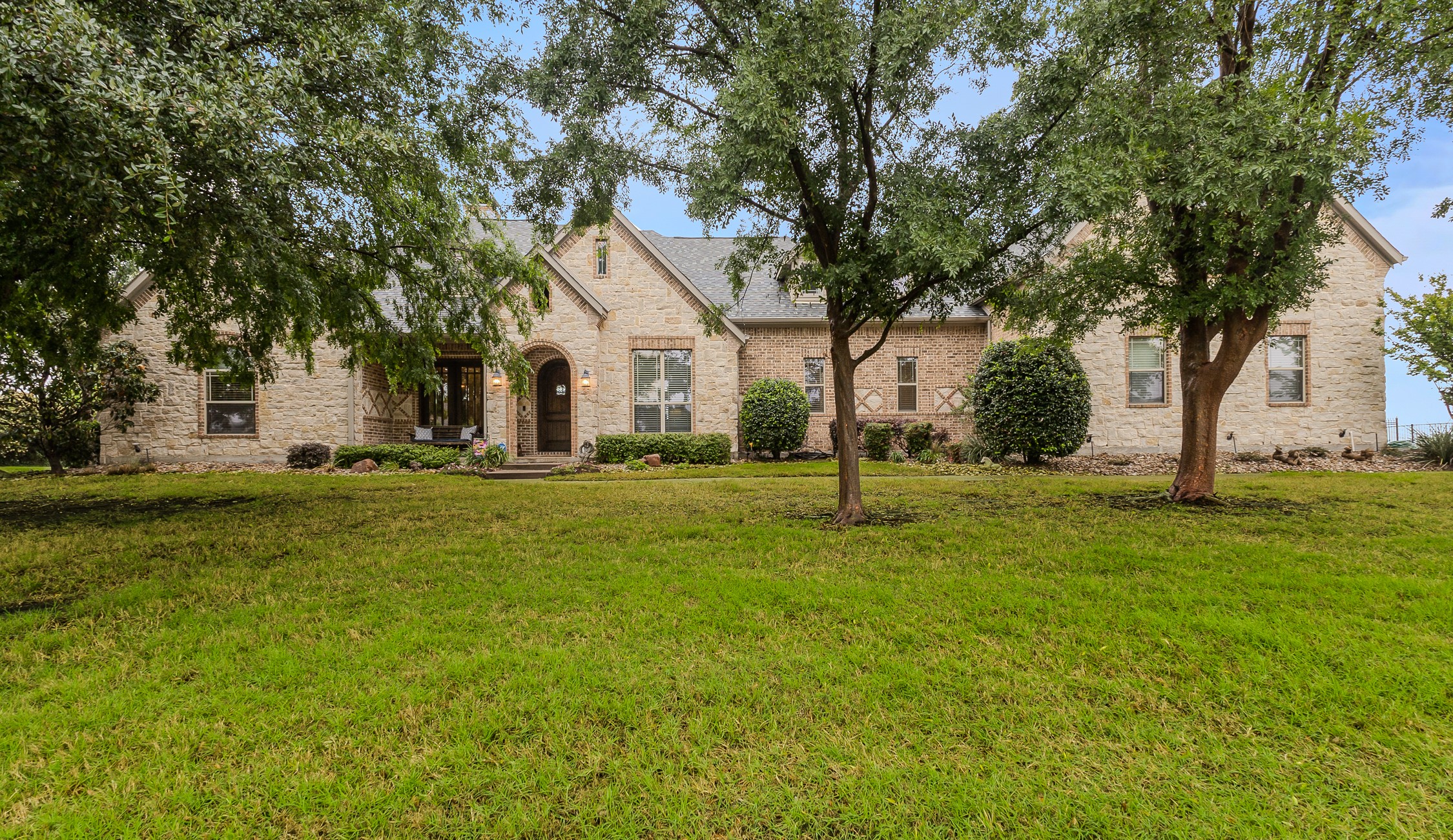 12 Granite Ridge Drive