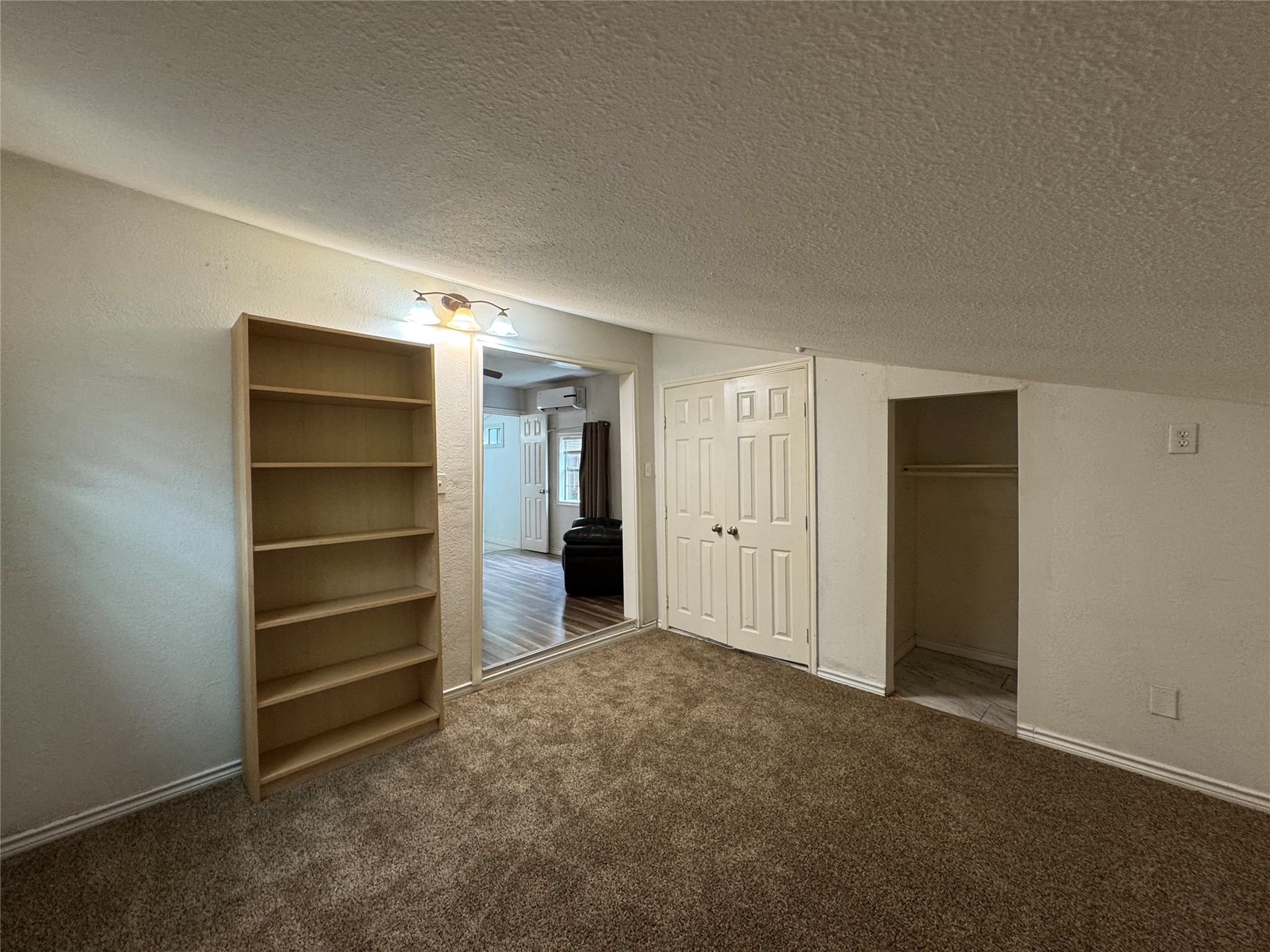 412 Willowbrook Drive