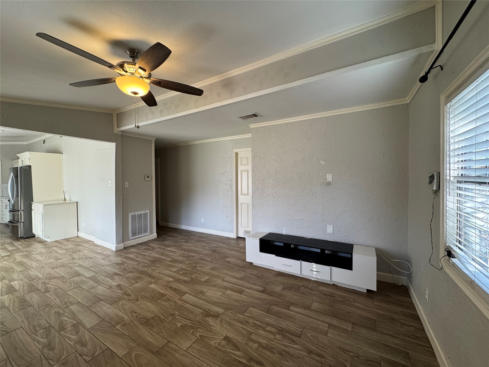 412 Willowbrook Drive