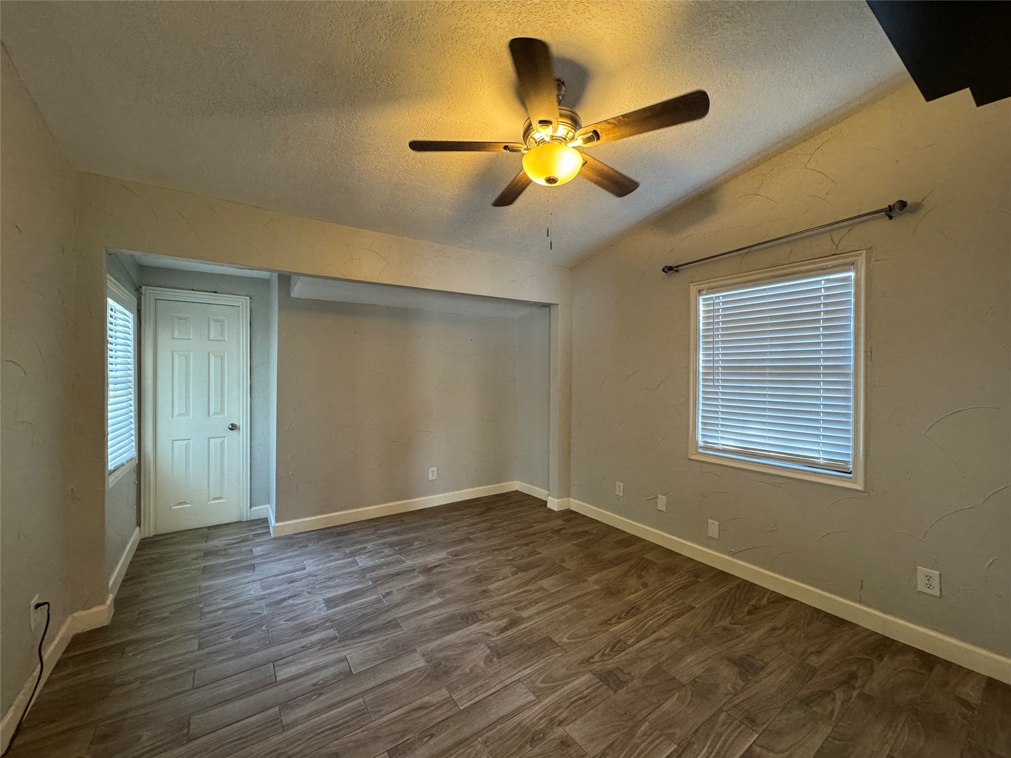 412 Willowbrook Drive