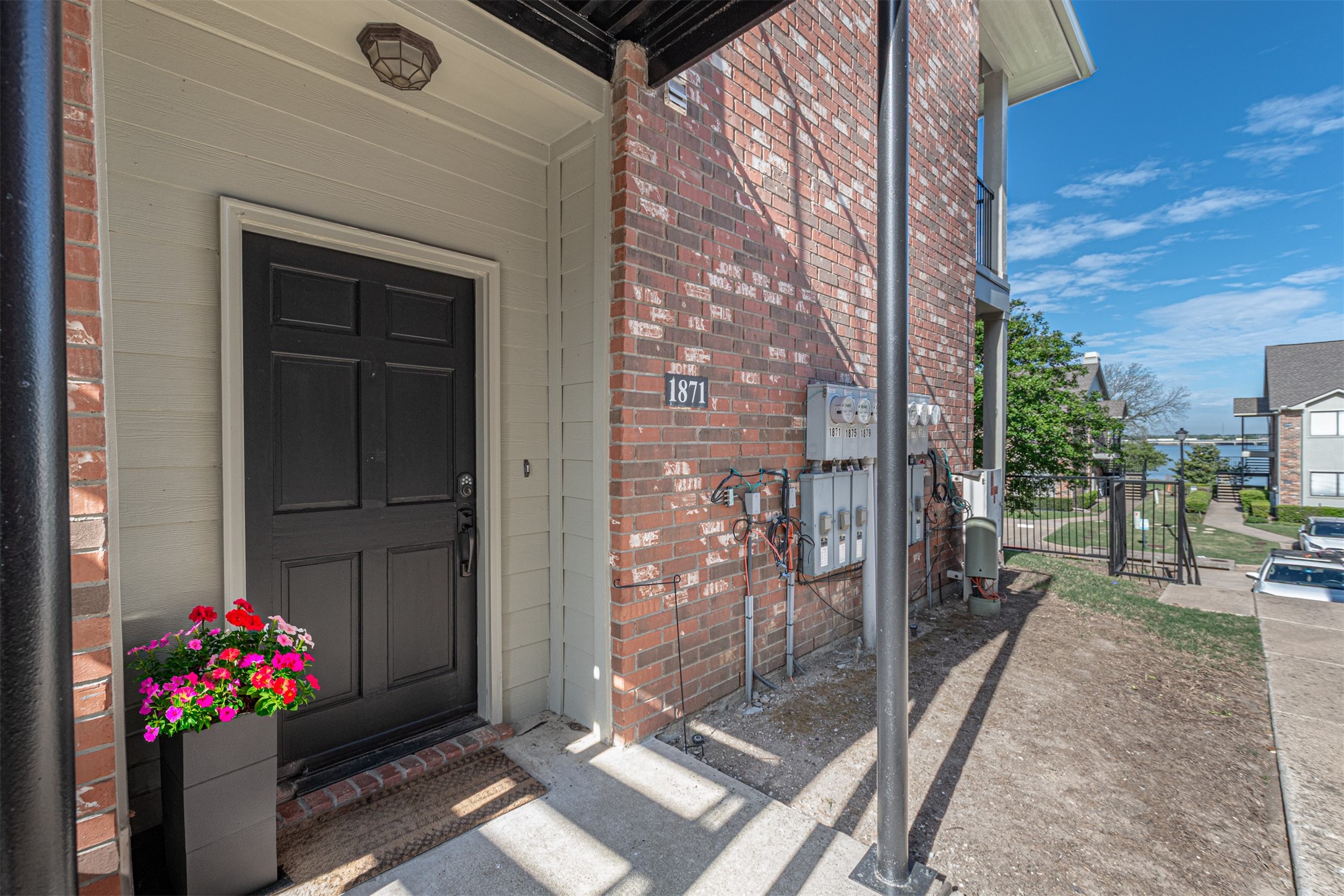 1871 Signal Ridge Place