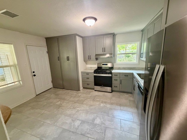 822 Woodleigh Drive