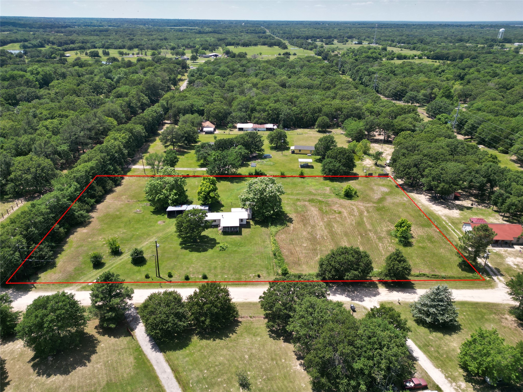 401 Private Road 7837