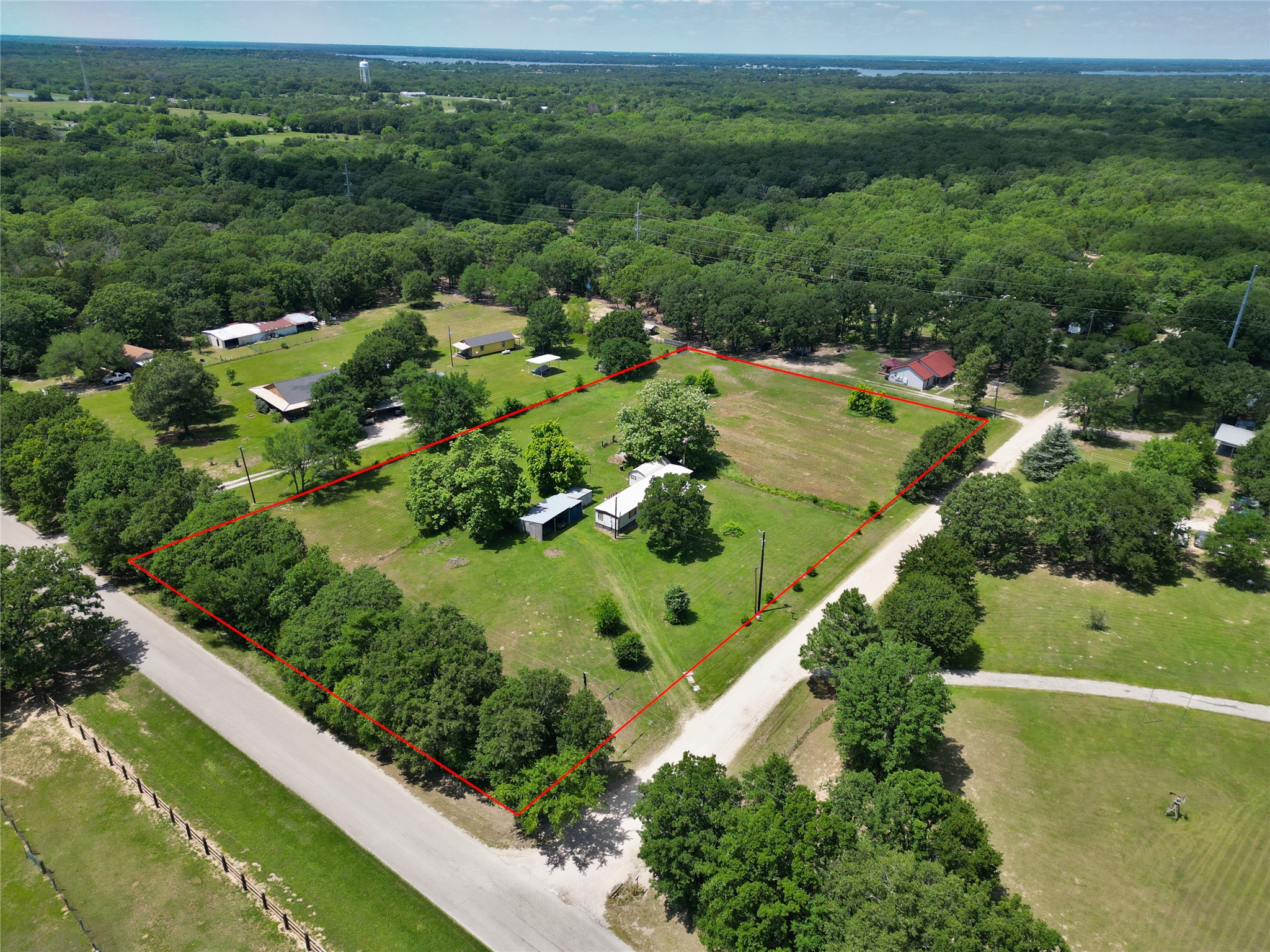 401 Private Road 7837