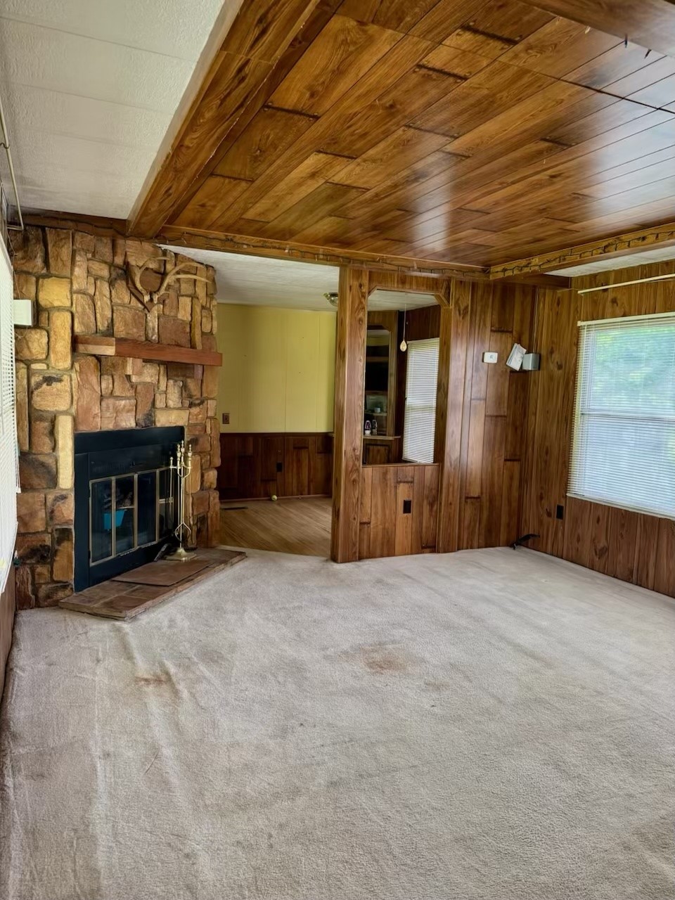 401 Private Road 7837