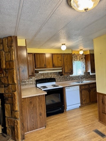401 Private Road 7837