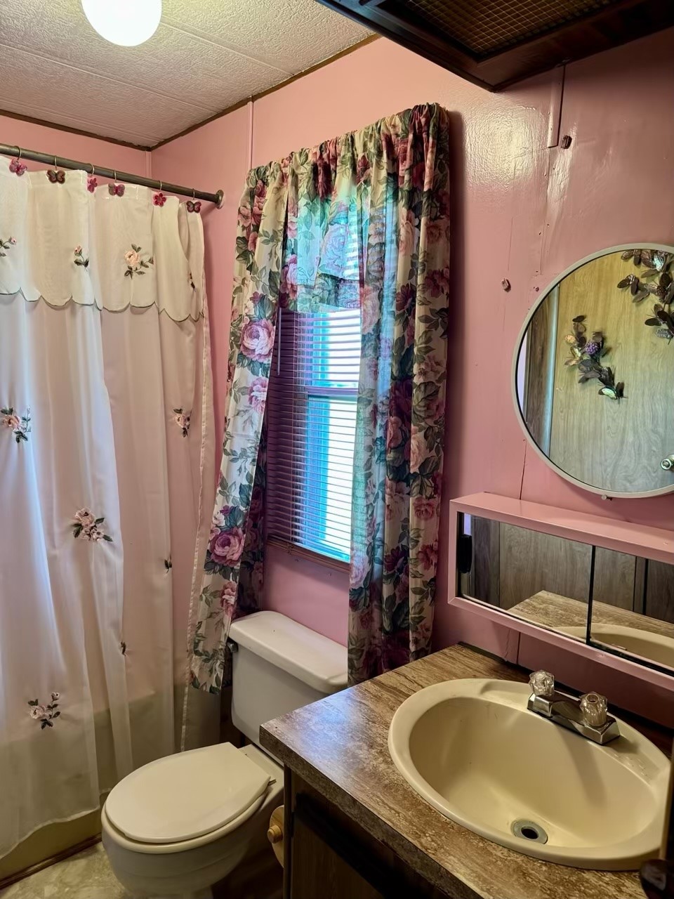 401 Private Road 7837