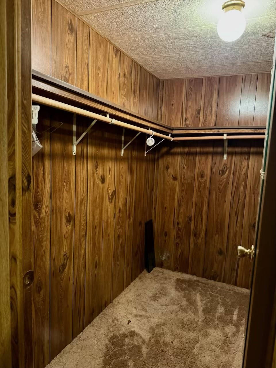401 Private Road 7837