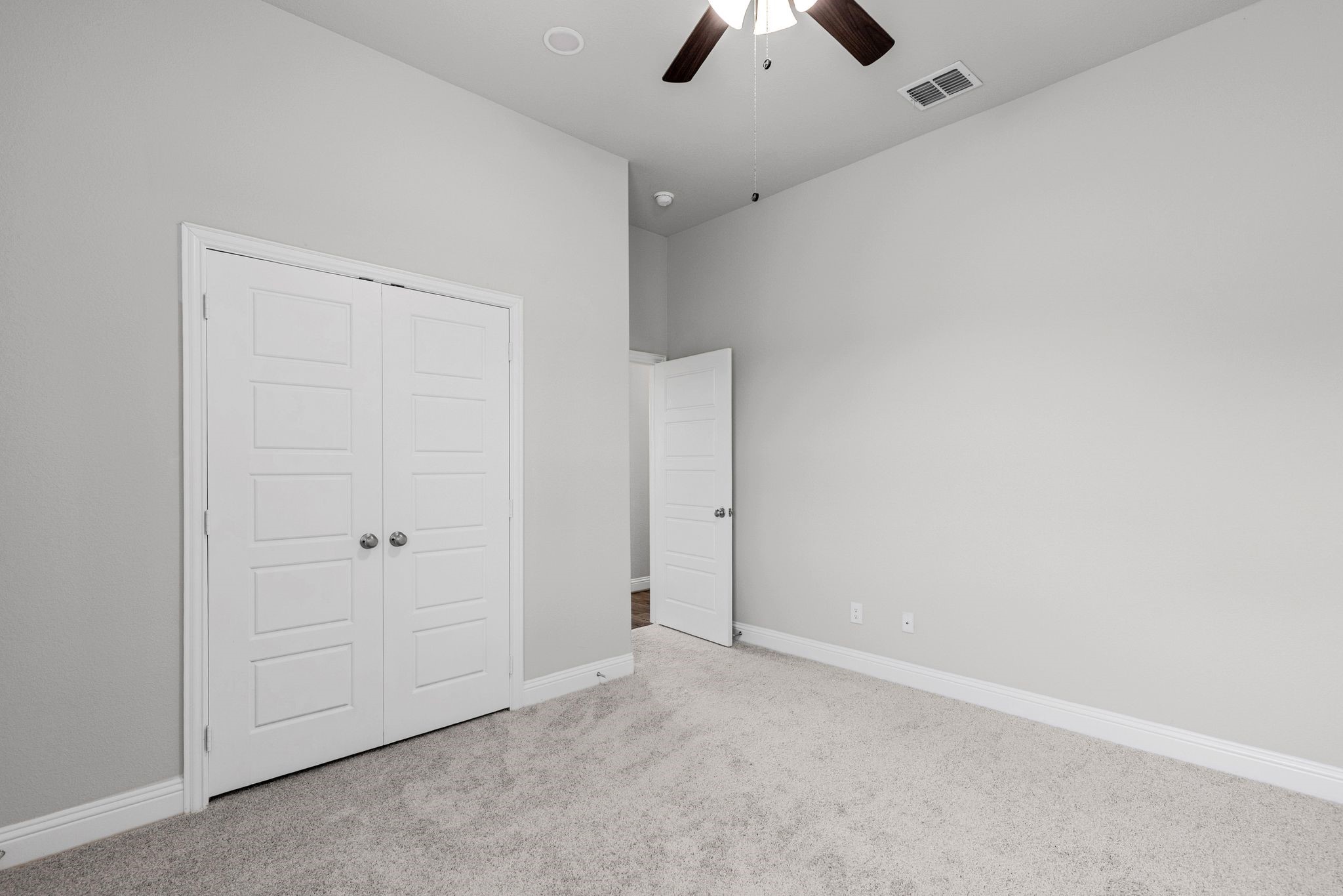 4919 Elizabeth Way
