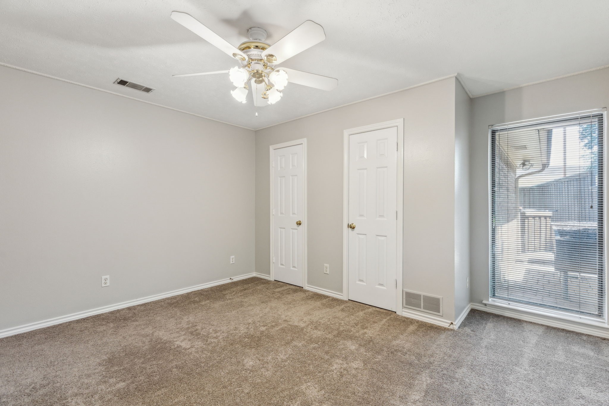 4406 Cobblers Lane