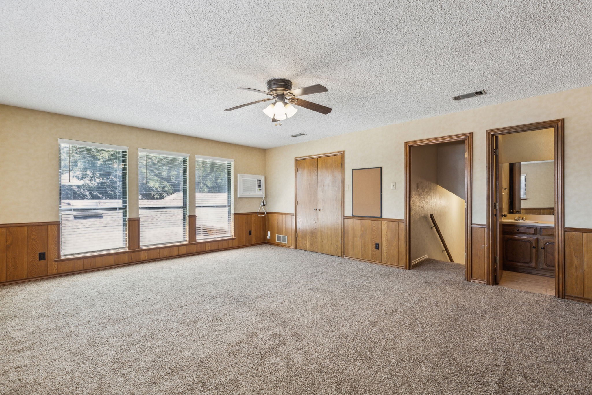 4406 Cobblers Lane