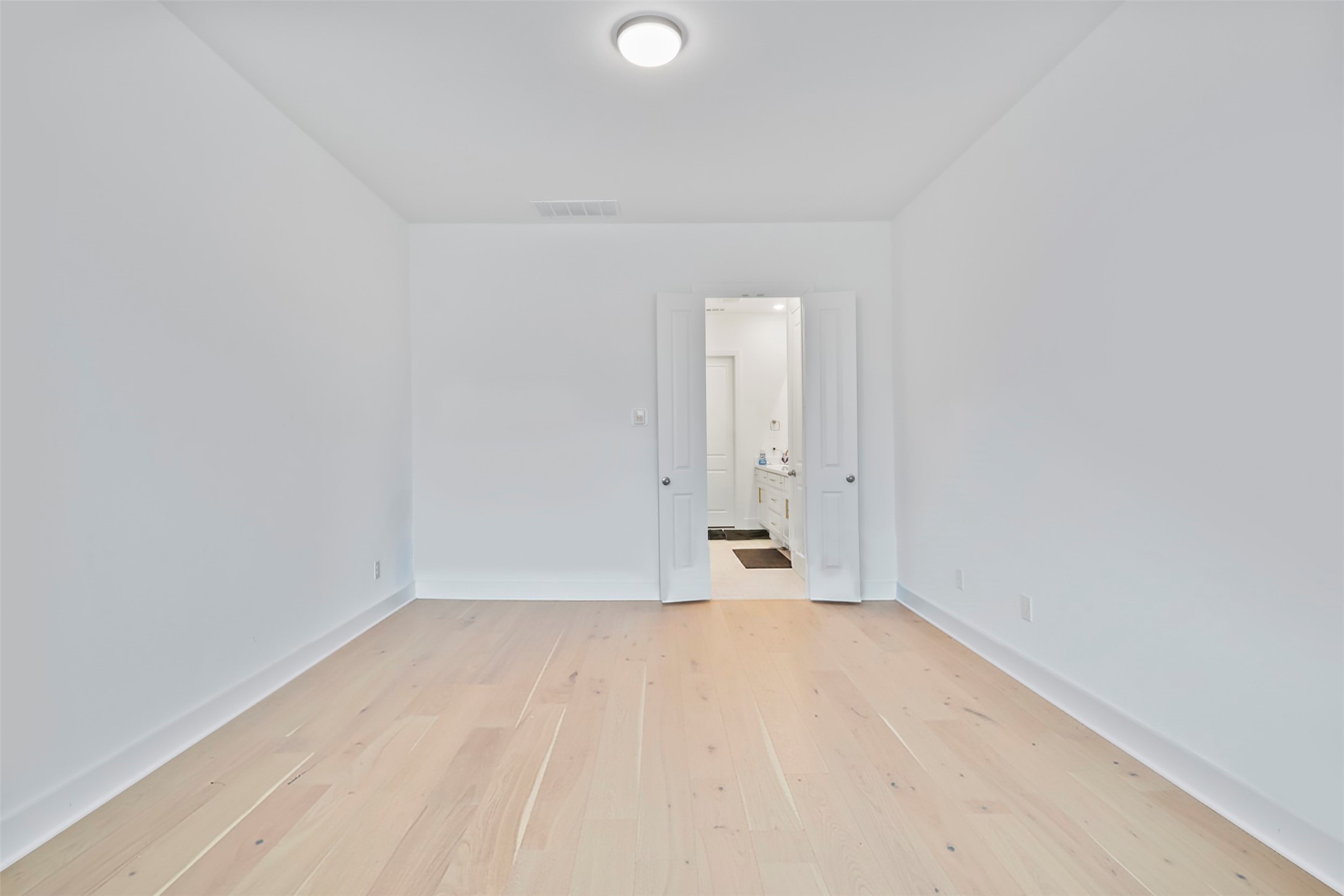 3101 Peartree Lane