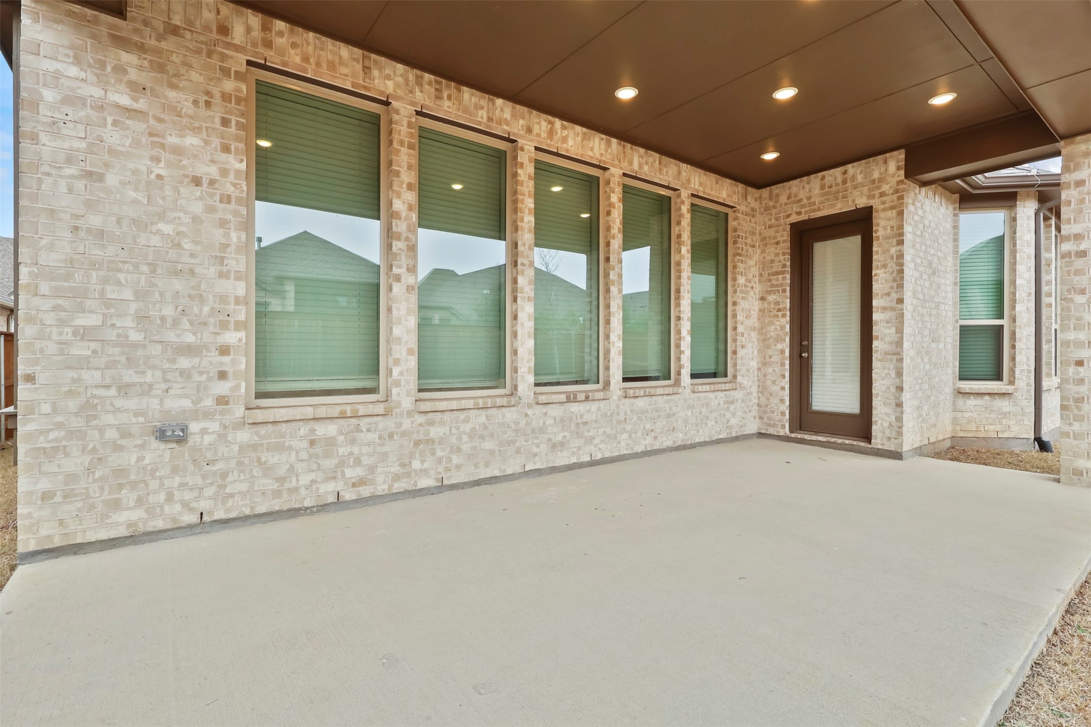 3101 Peartree Lane