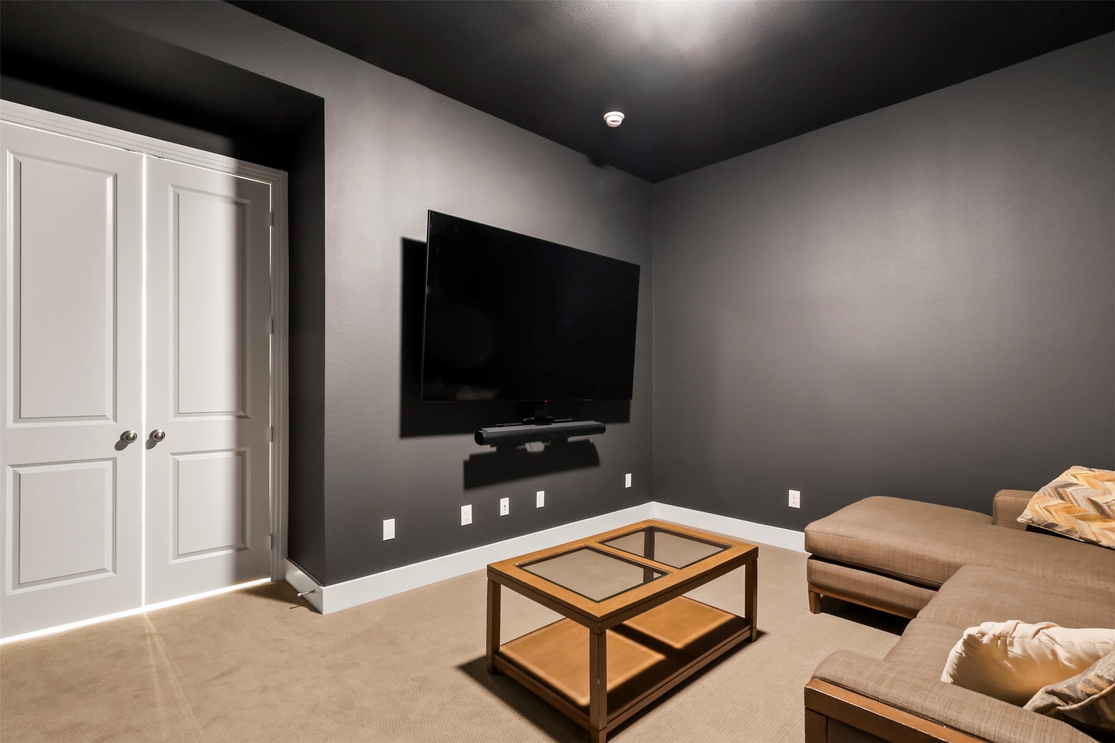 3101 Peartree Lane