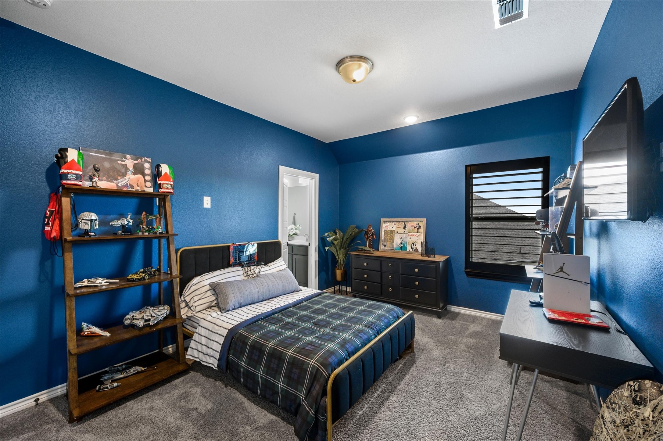 2516 Pampas Court