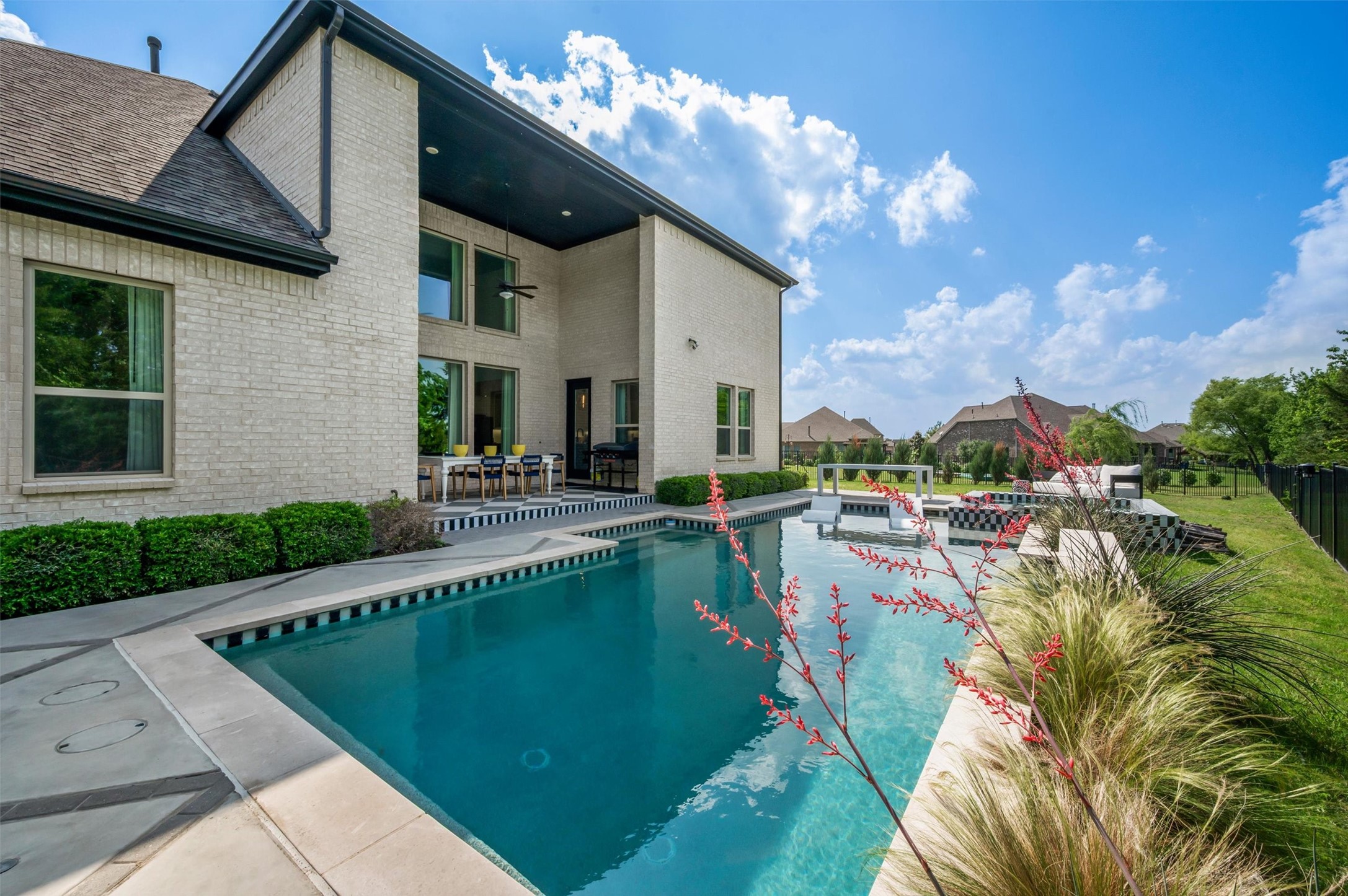 2516 Pampas Court