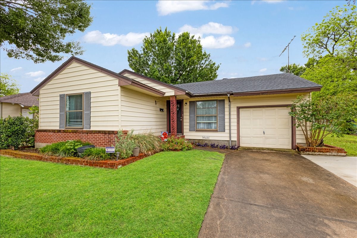 1668 Murray Drive