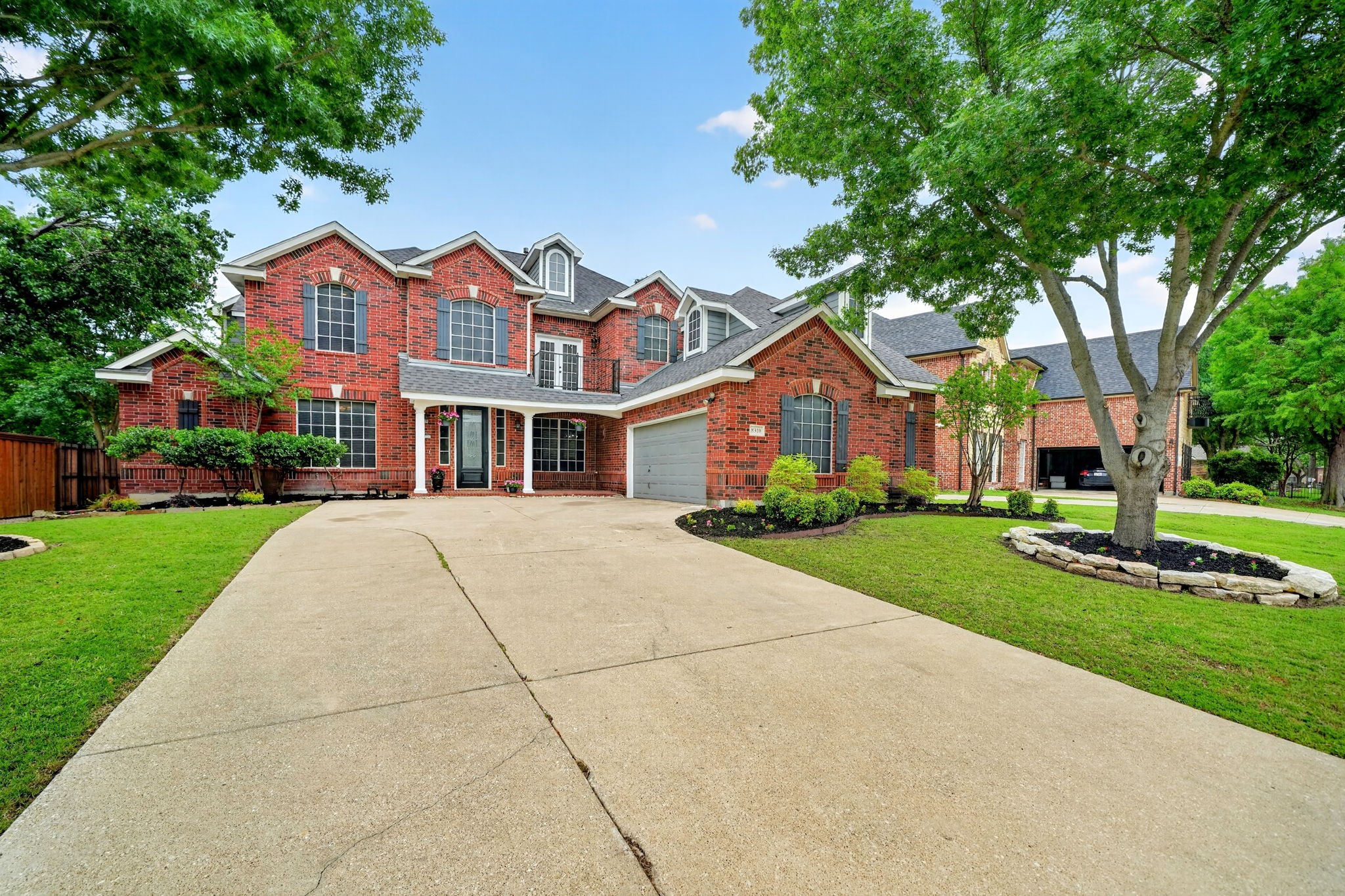 8310 Sawgrass Lane
