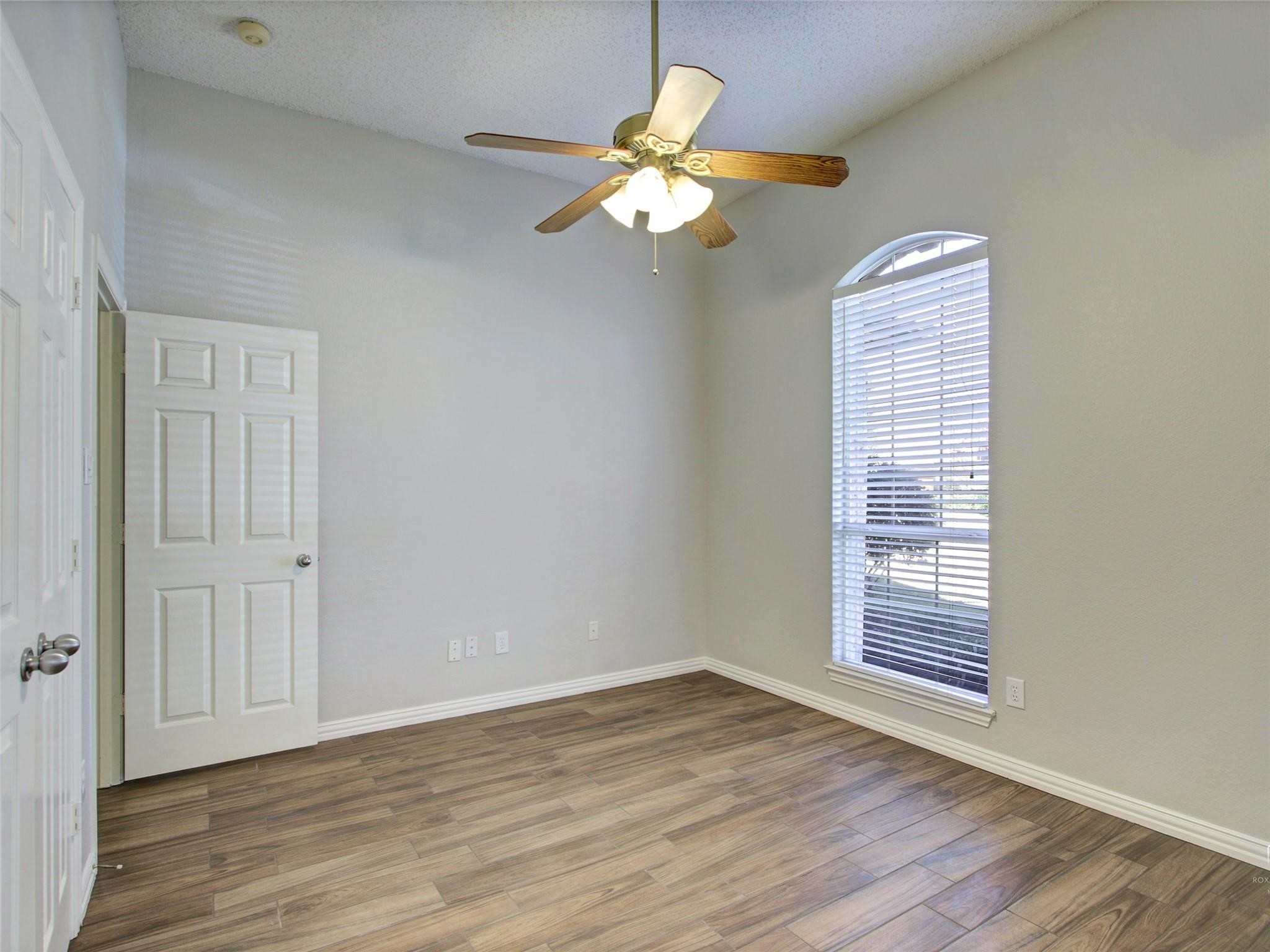 11117 Knoxville Lane