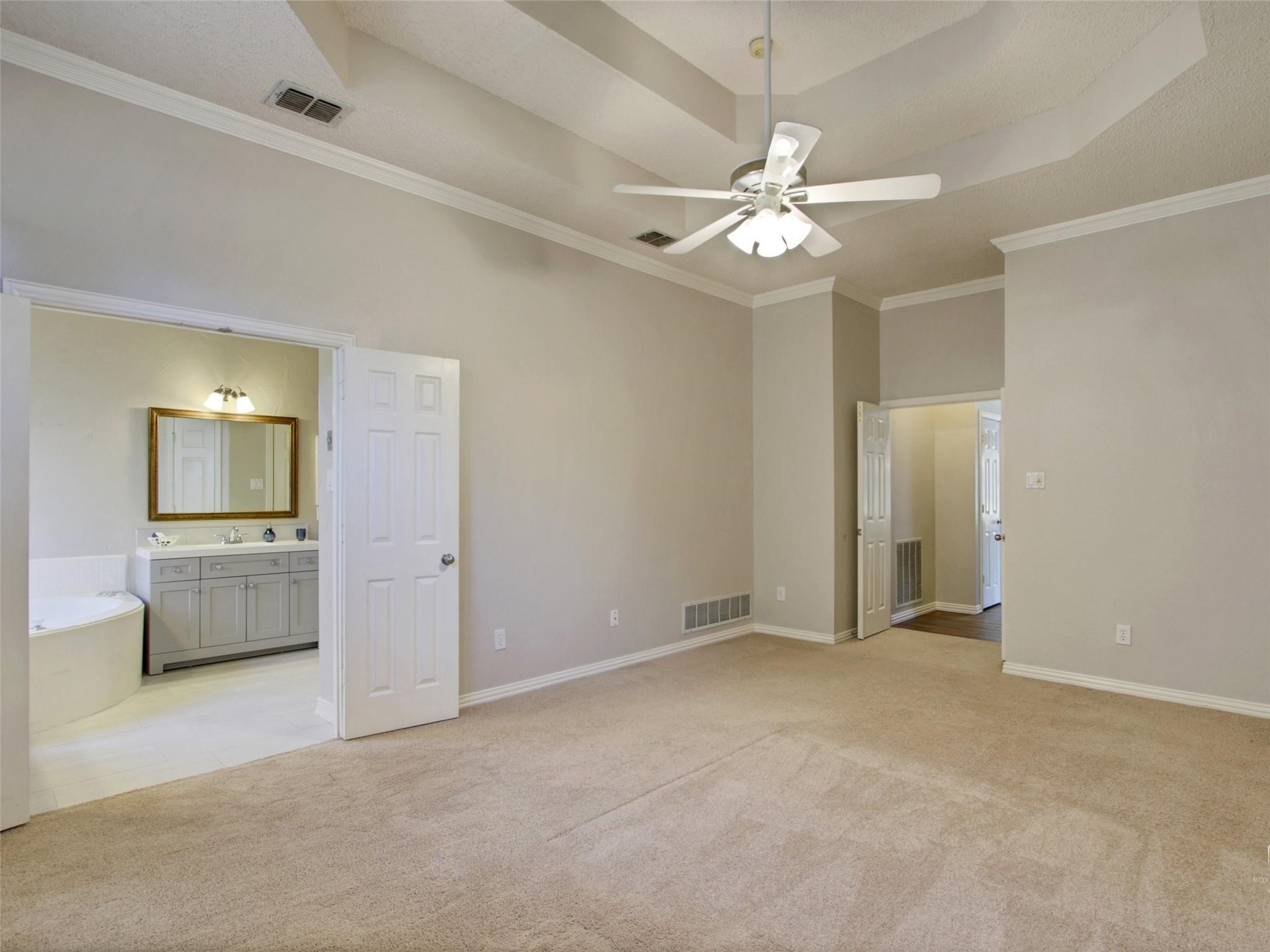 11117 Knoxville Lane