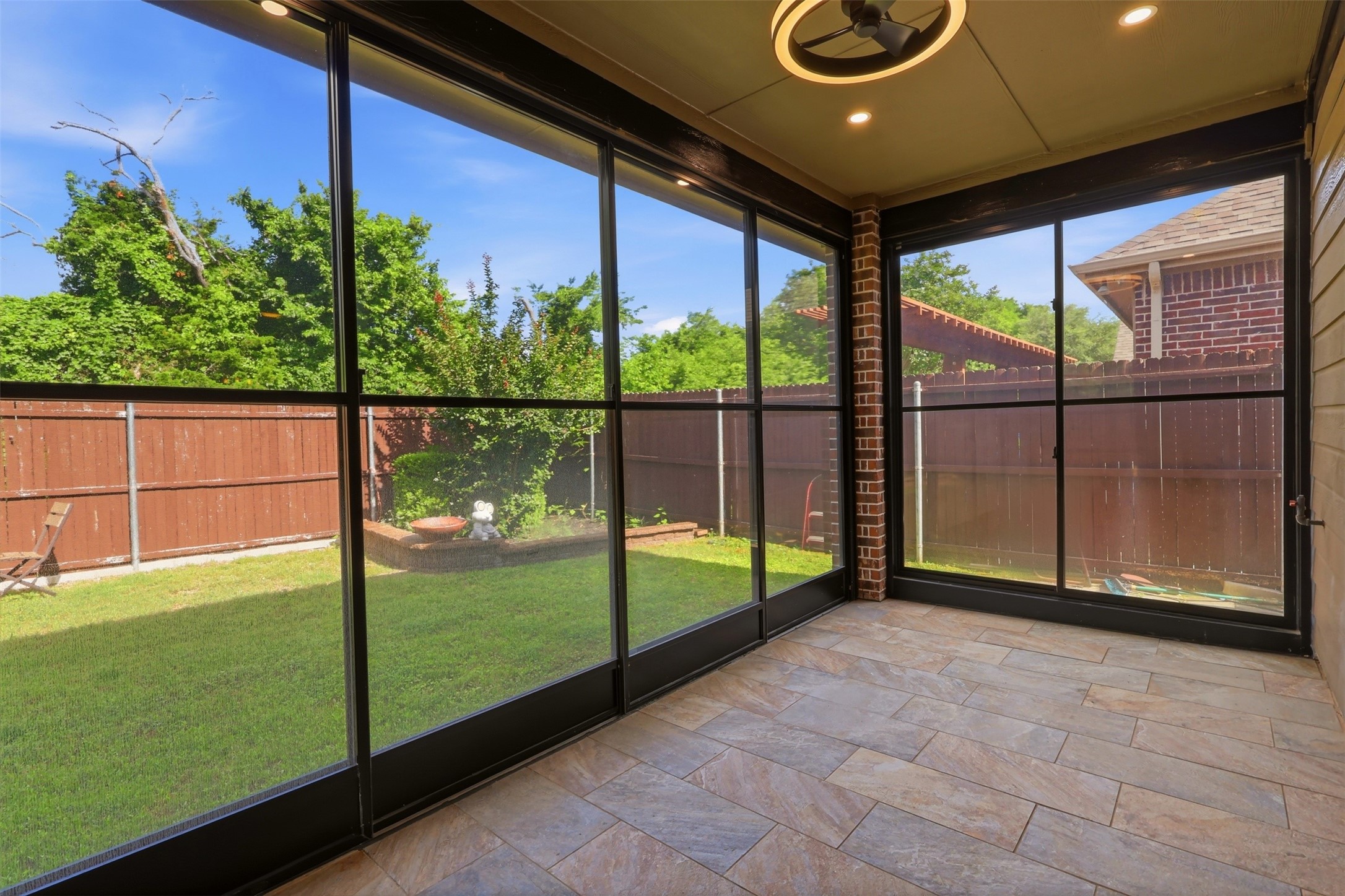 816 Gray Fox Drive