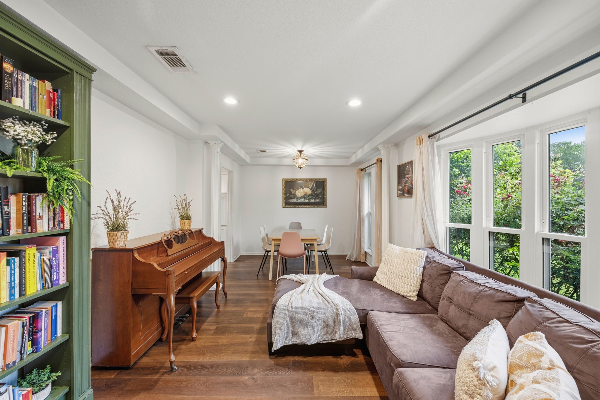 3732 Kiest Knoll Drive