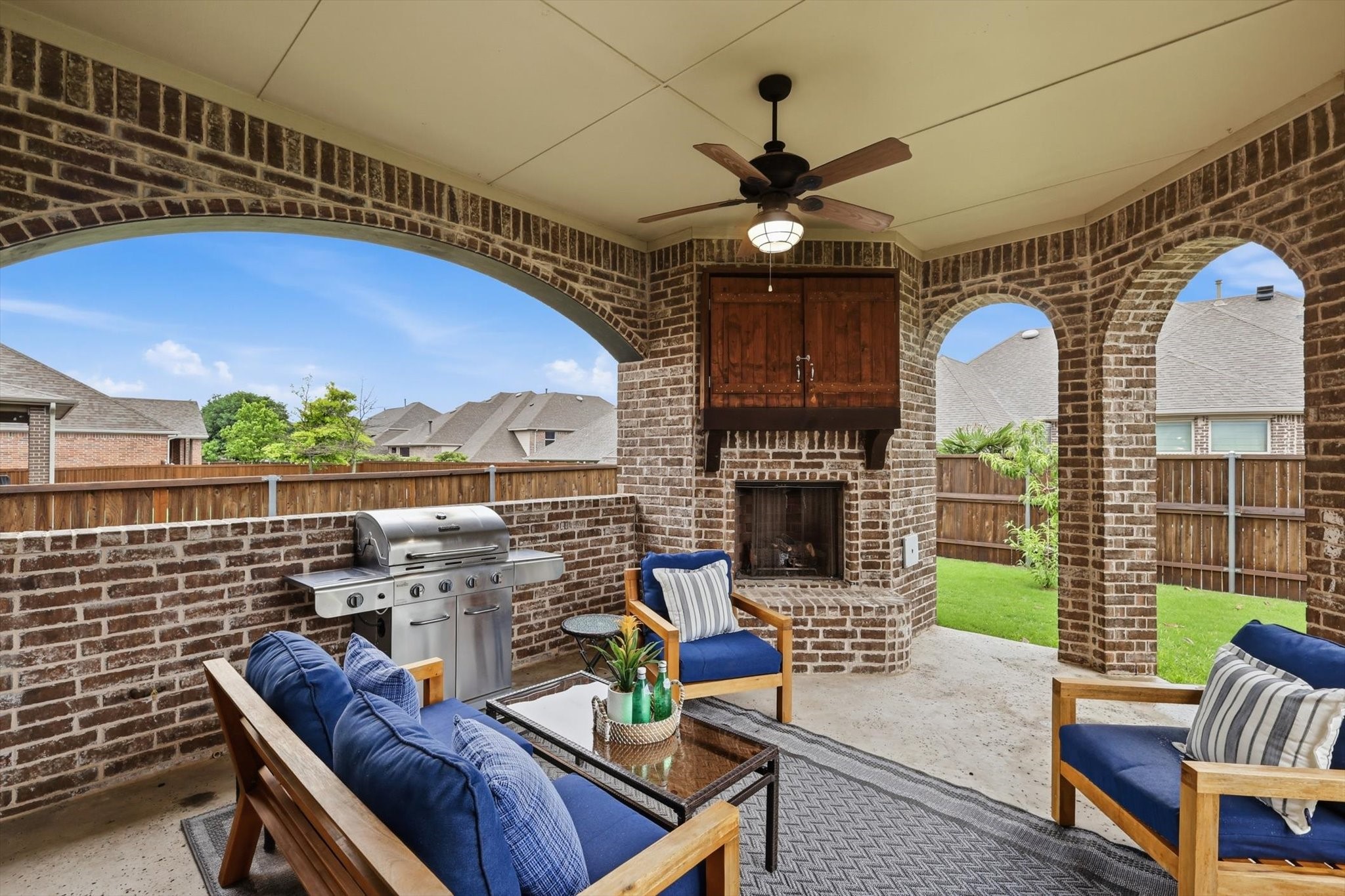 576 Featherstone Drive