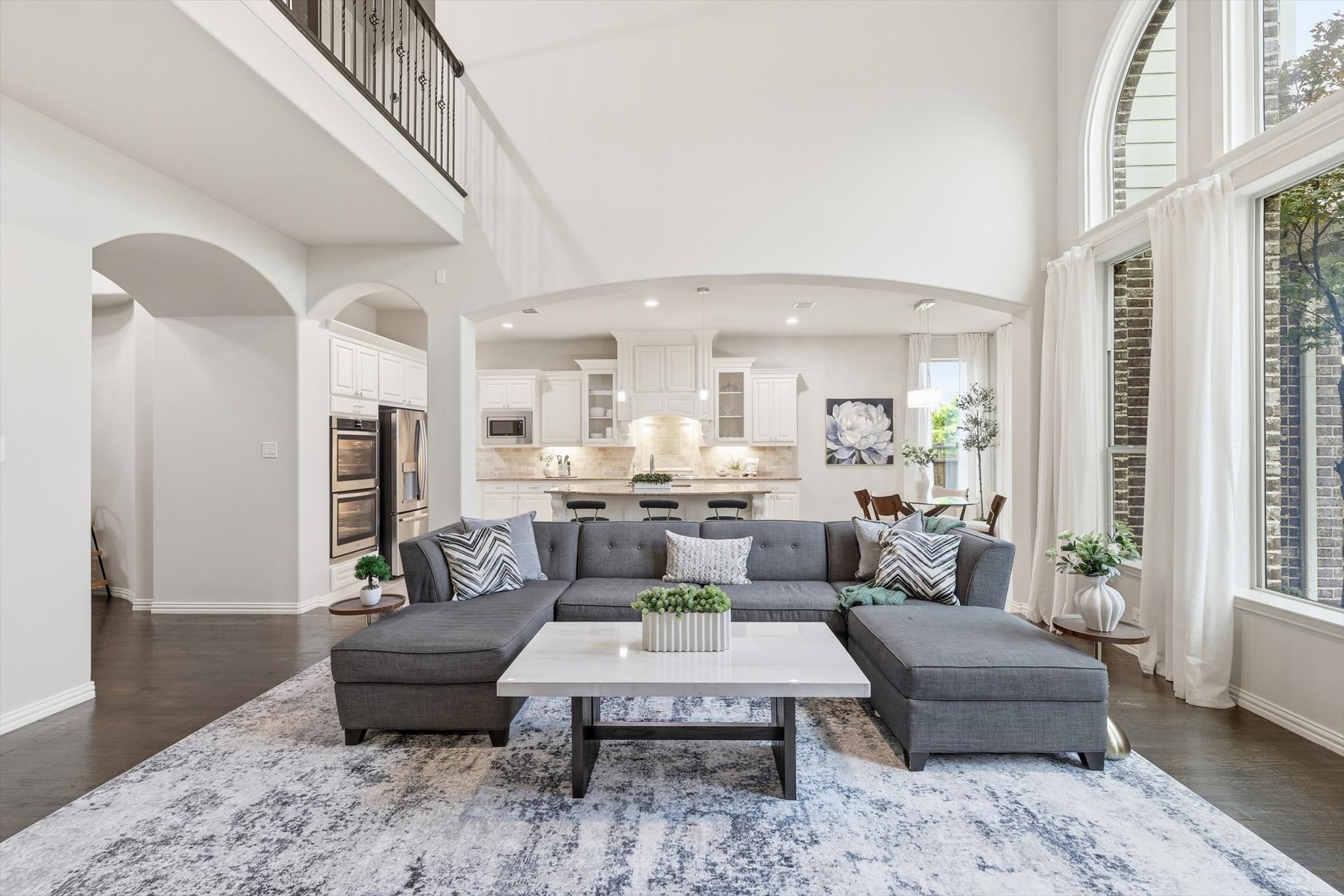 576 Featherstone Drive