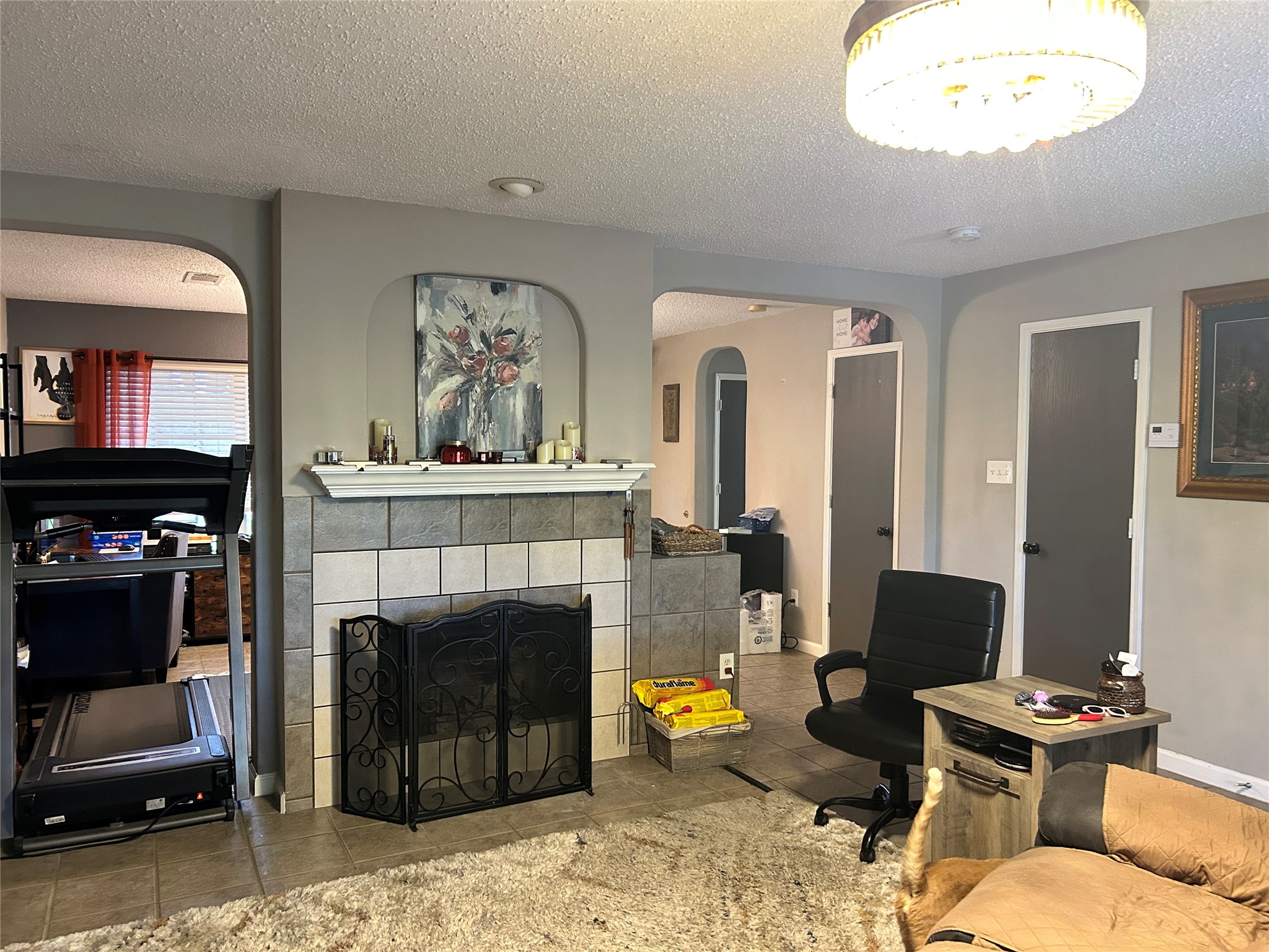 4360 Mesa Drive