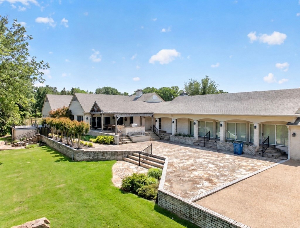 1901 Rose Point