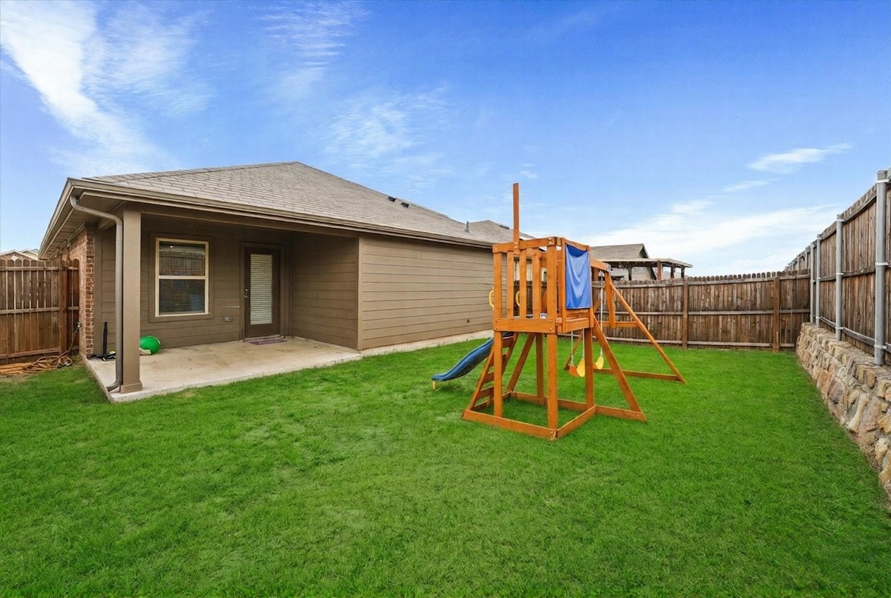 2818 Highgarden Trail