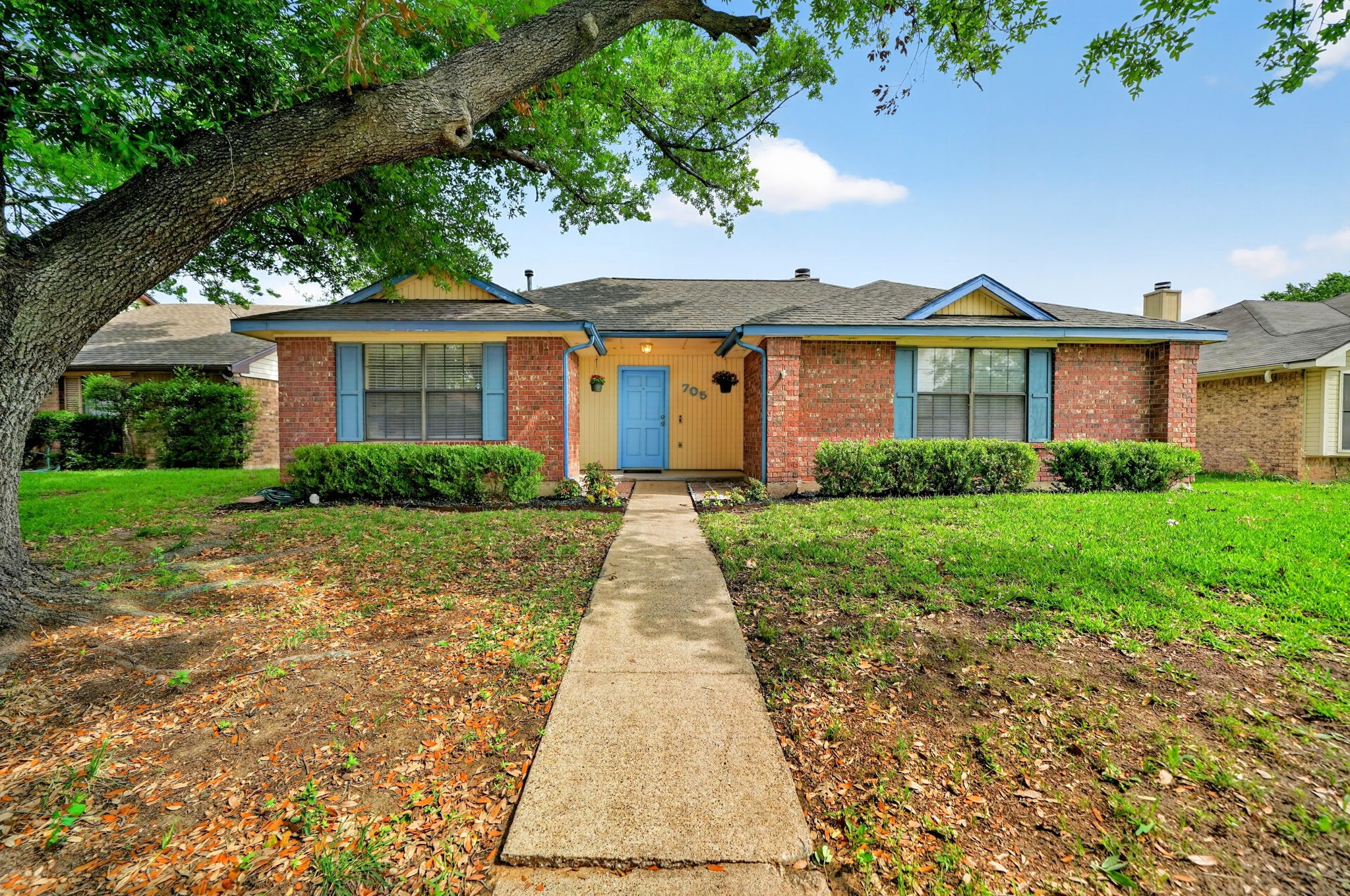 705 Whitewing Drive
